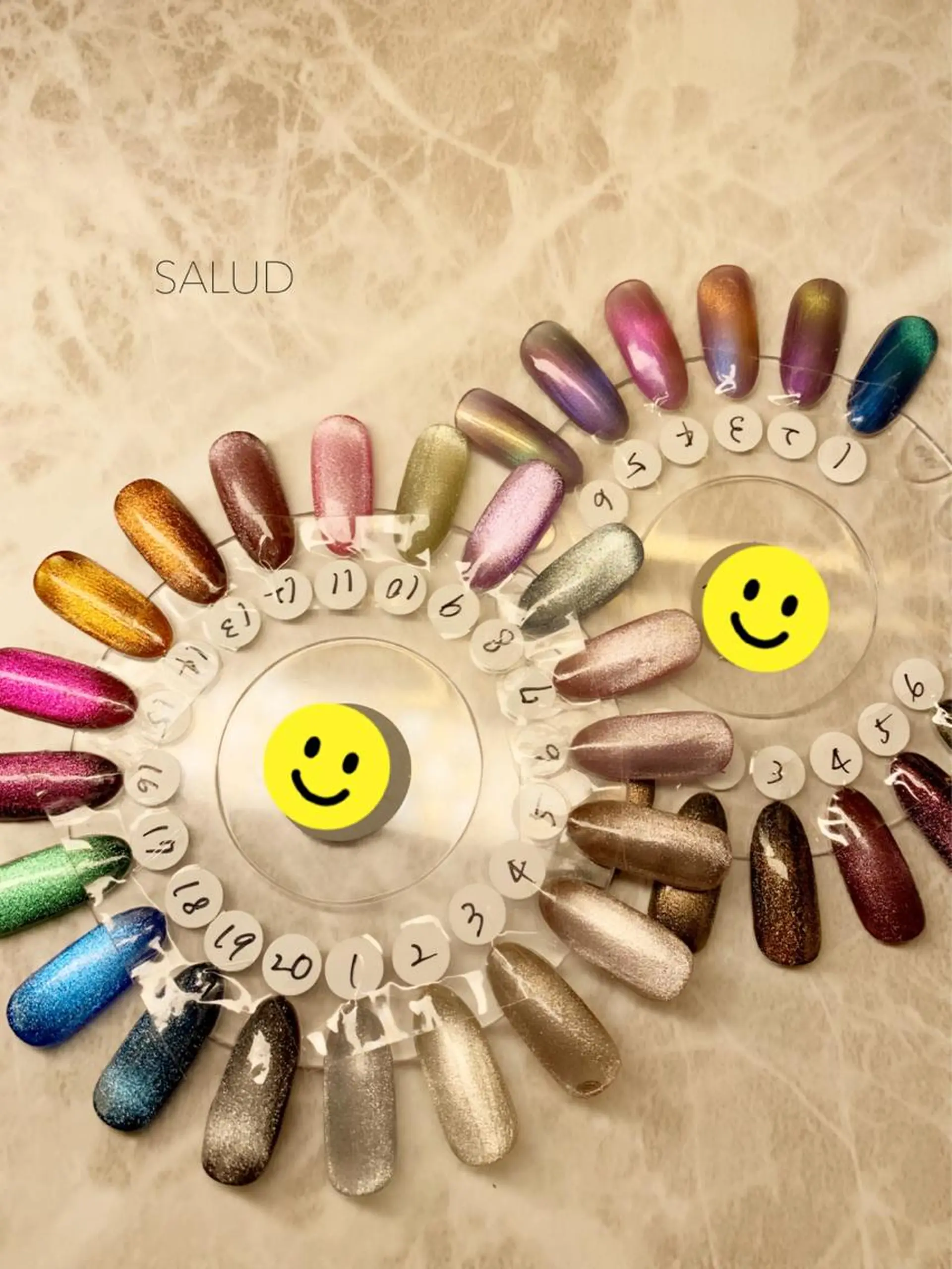 ネイル マグネットネイル ハンドネイル Nail Salon SALUDのネイルデザイン