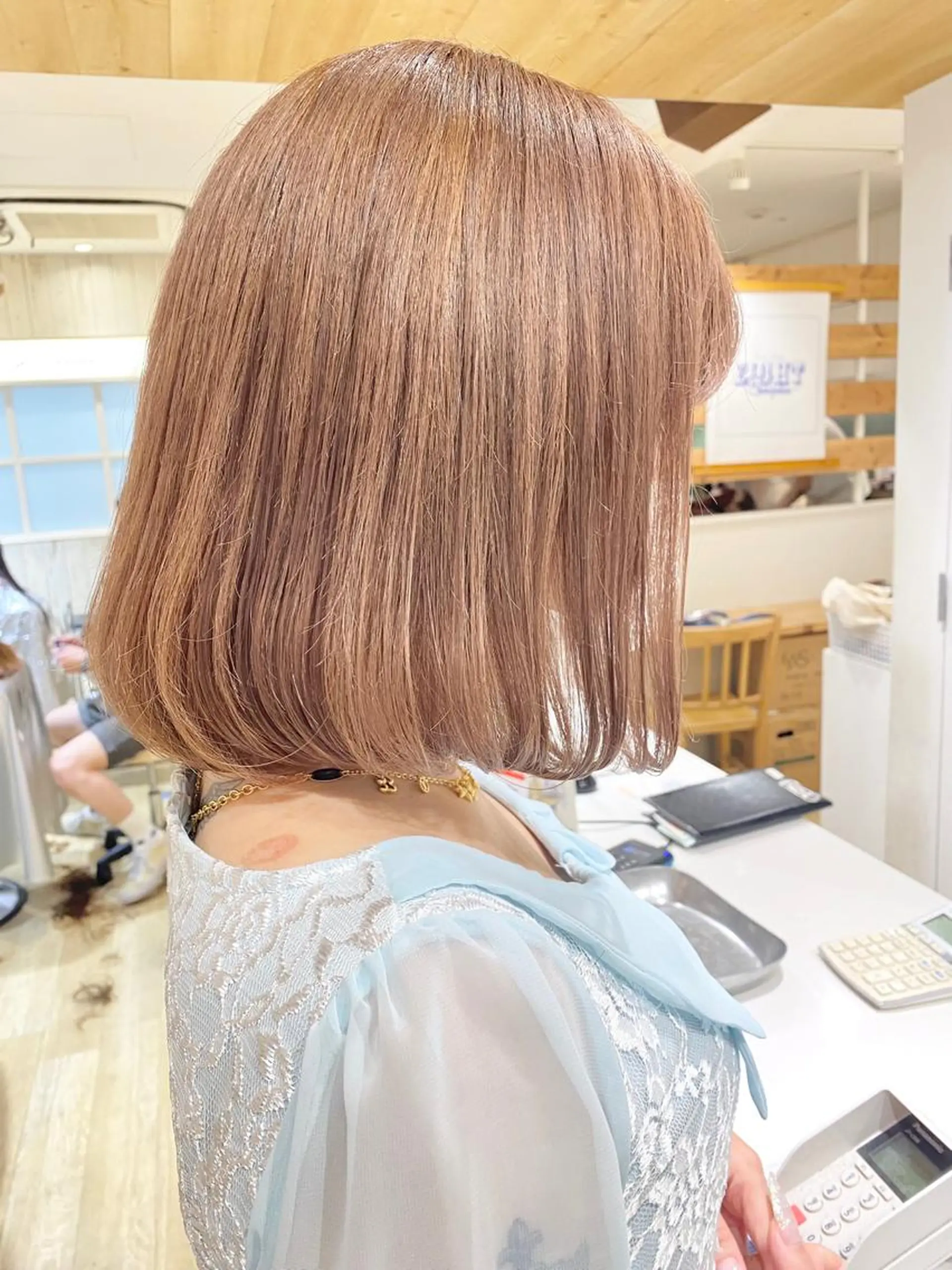 ショート カラー ヘアカラー kawabe maikoのヘアスタイル