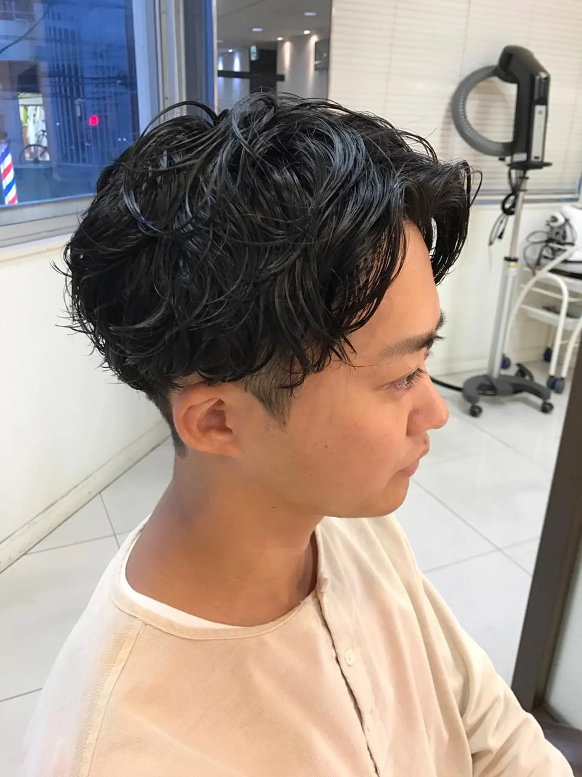 ショート カラー パーマ メンズ マッシュ メンズパーマ カット パーマ 🟦メンズパーマ🟦 横浜駅｜小上馬淳司のヘアスタイル