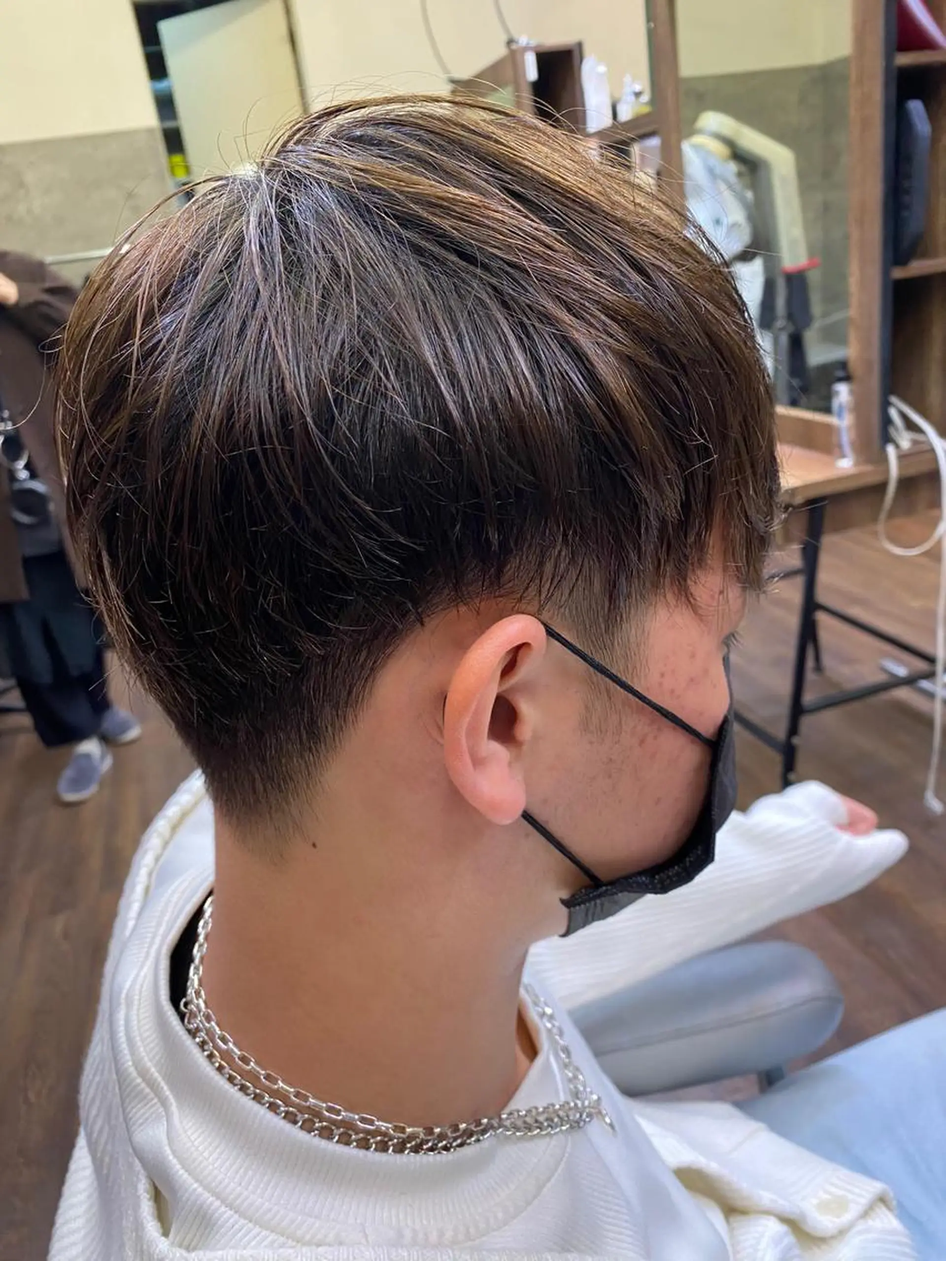 メンズ マッシュ メンズウルフカット ウルフカット 近藤 龍青のヘアスタイル