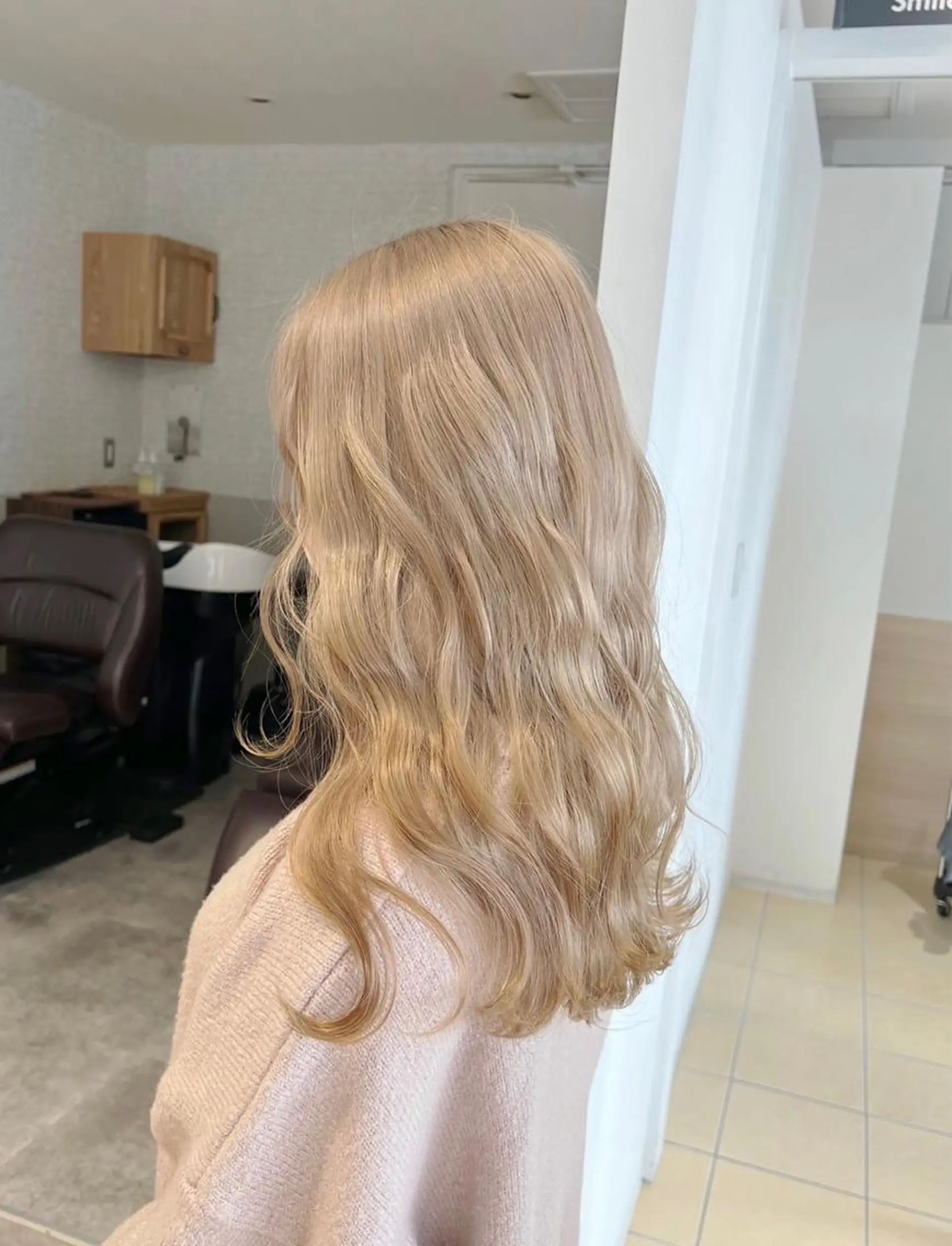 セミロング カラー ベージュカラー ミルクティーベージュ ヘアカラー トリートメント ROBIN所属・指名数No.1 /NAOYAのヘアスタイル