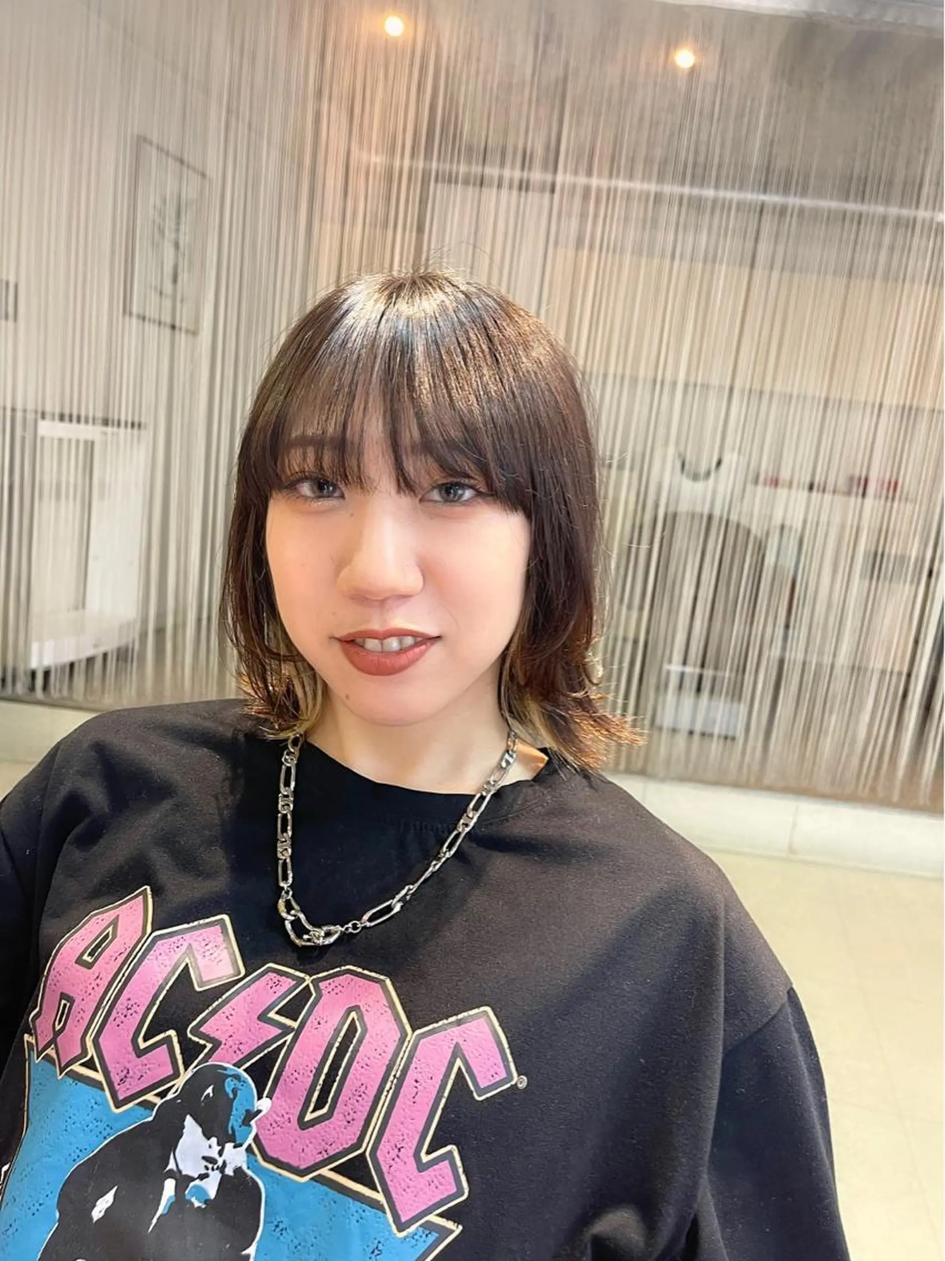ショート カラー ヘアアレンジ 鶴﨑 美優亜のヘアスタイル