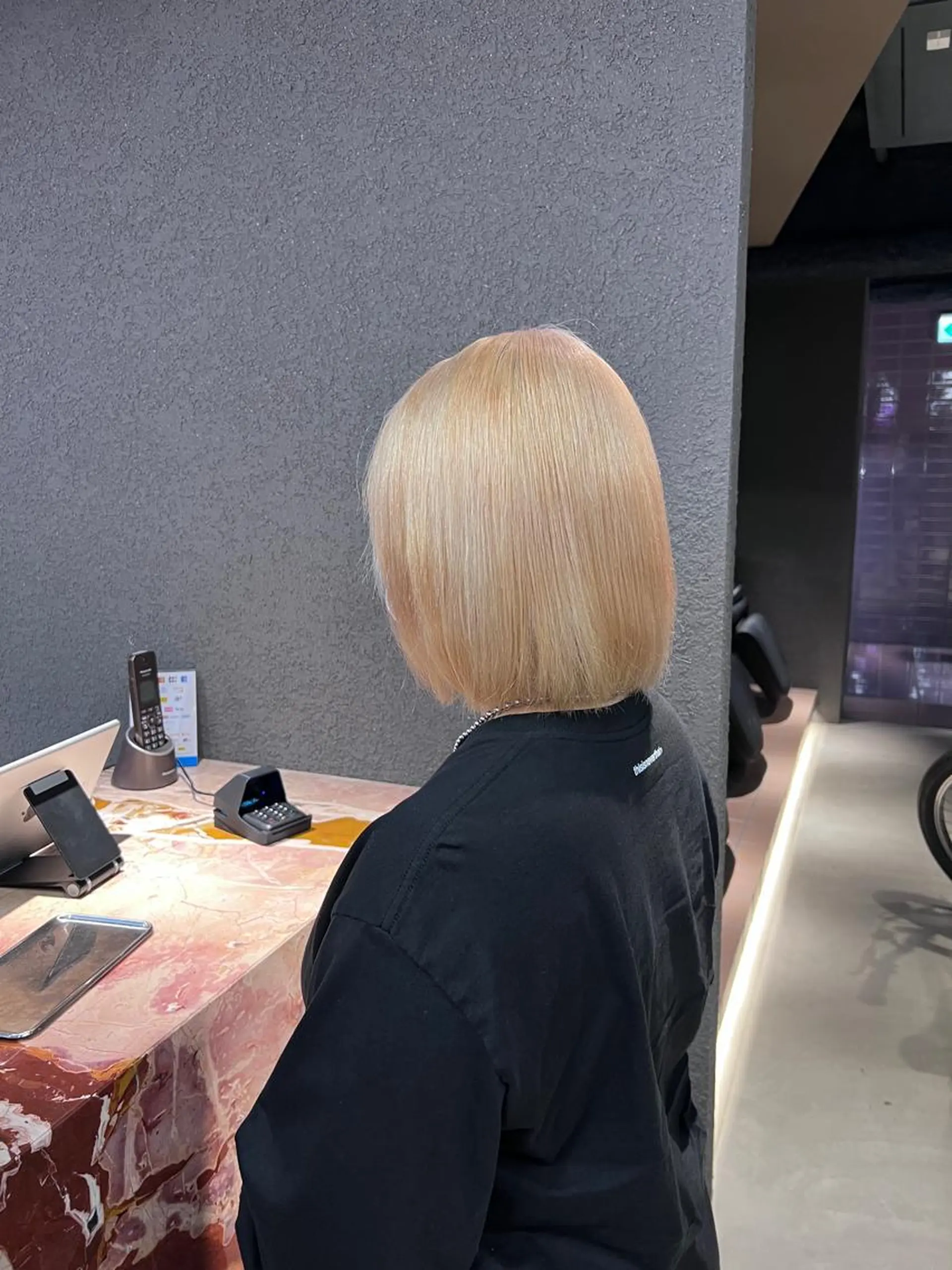 ショート カラー ベージュカラー ブロンド 紬/enne/ブリー チ/ハイトーンのヘアスタイル