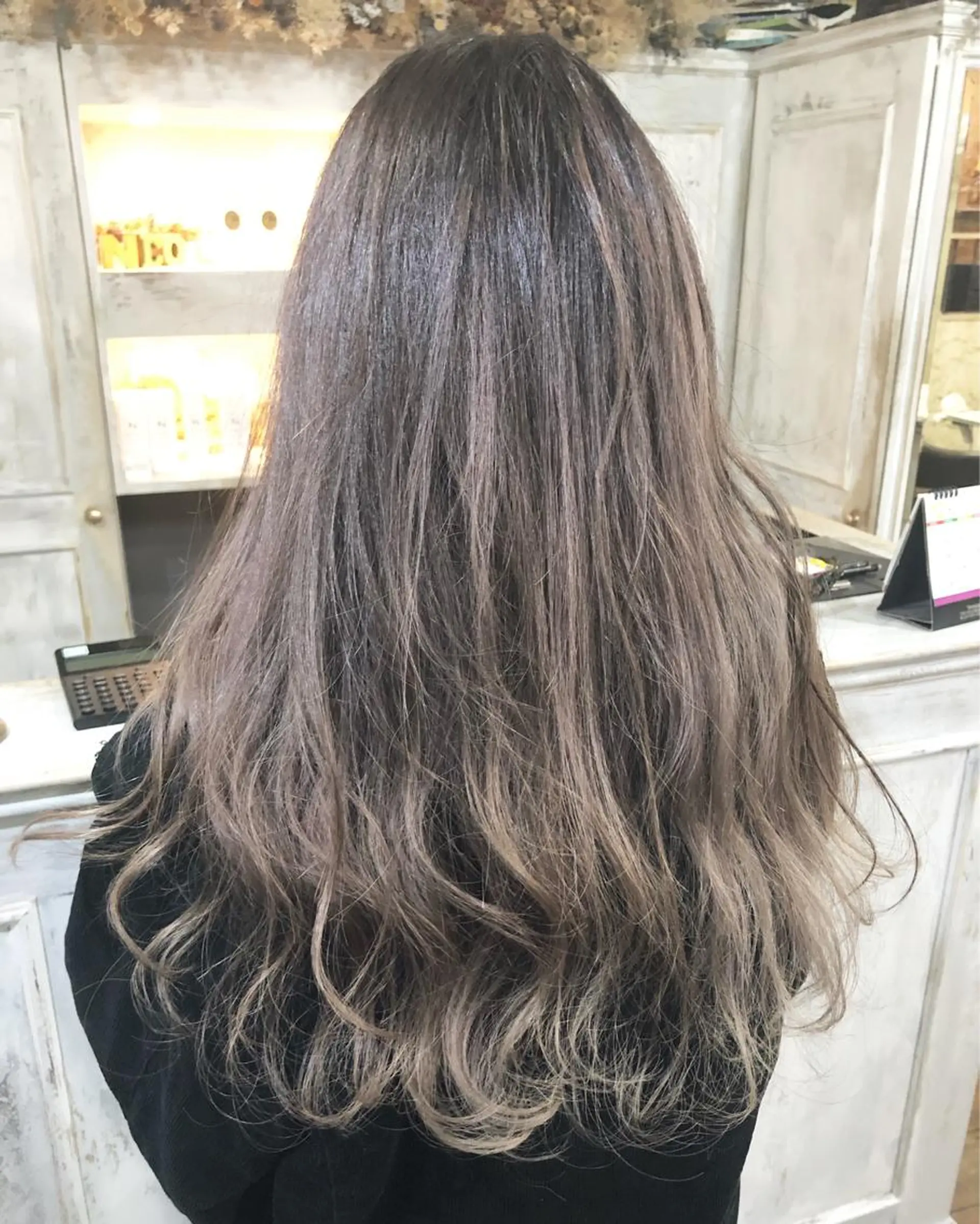 セミロング カラー ヘアアレンジ ヘアカラー トリートメント 遠藤 拓馬のヘアスタイル