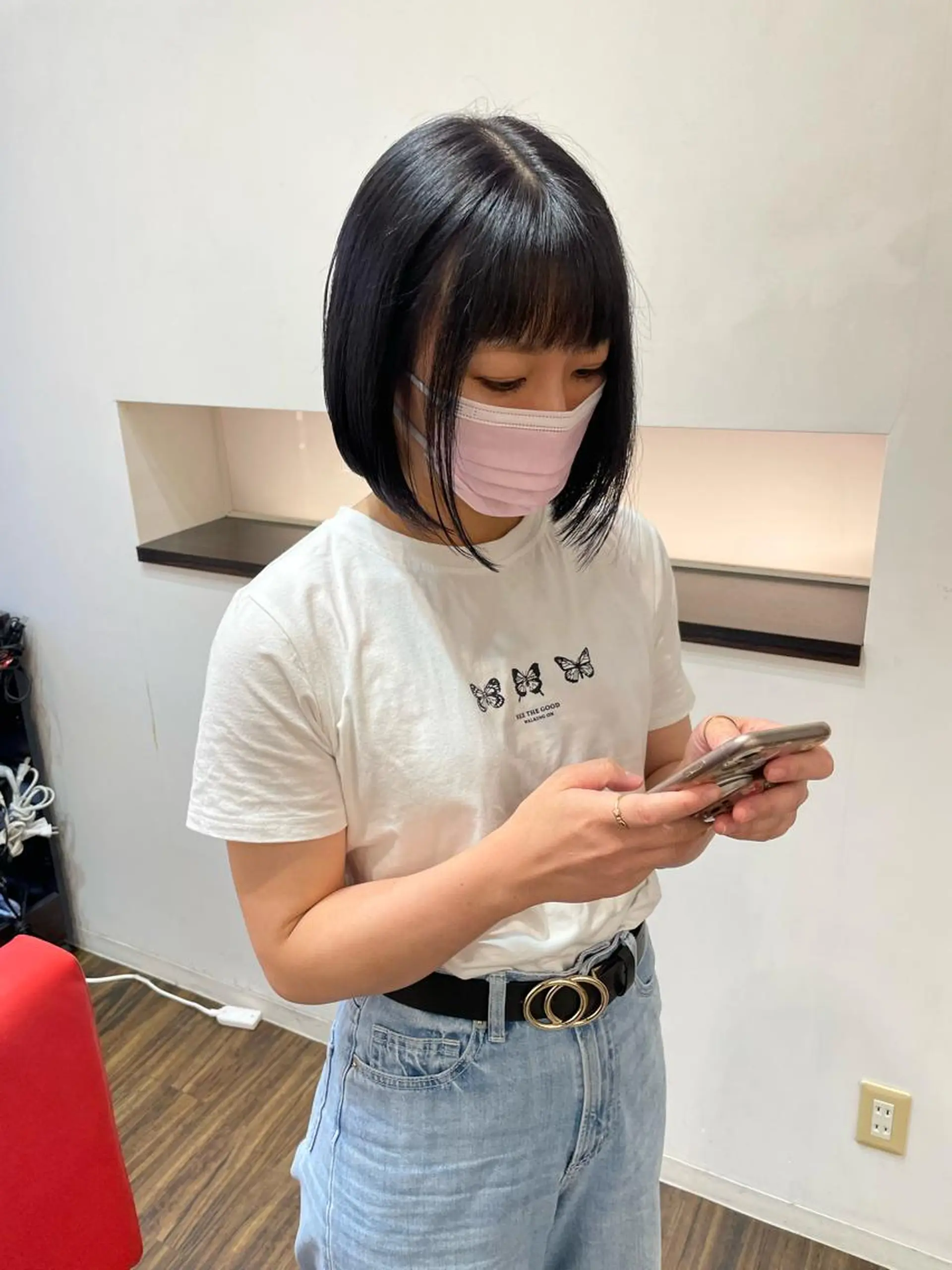 ミディアム カラー 切りっぱなしボブ 黒髪 グレーブラック ボブ カット ヘアカラー トリートメント ヘッドスパ ダメージレスブリーチ HIROSHIのヘアスタイル