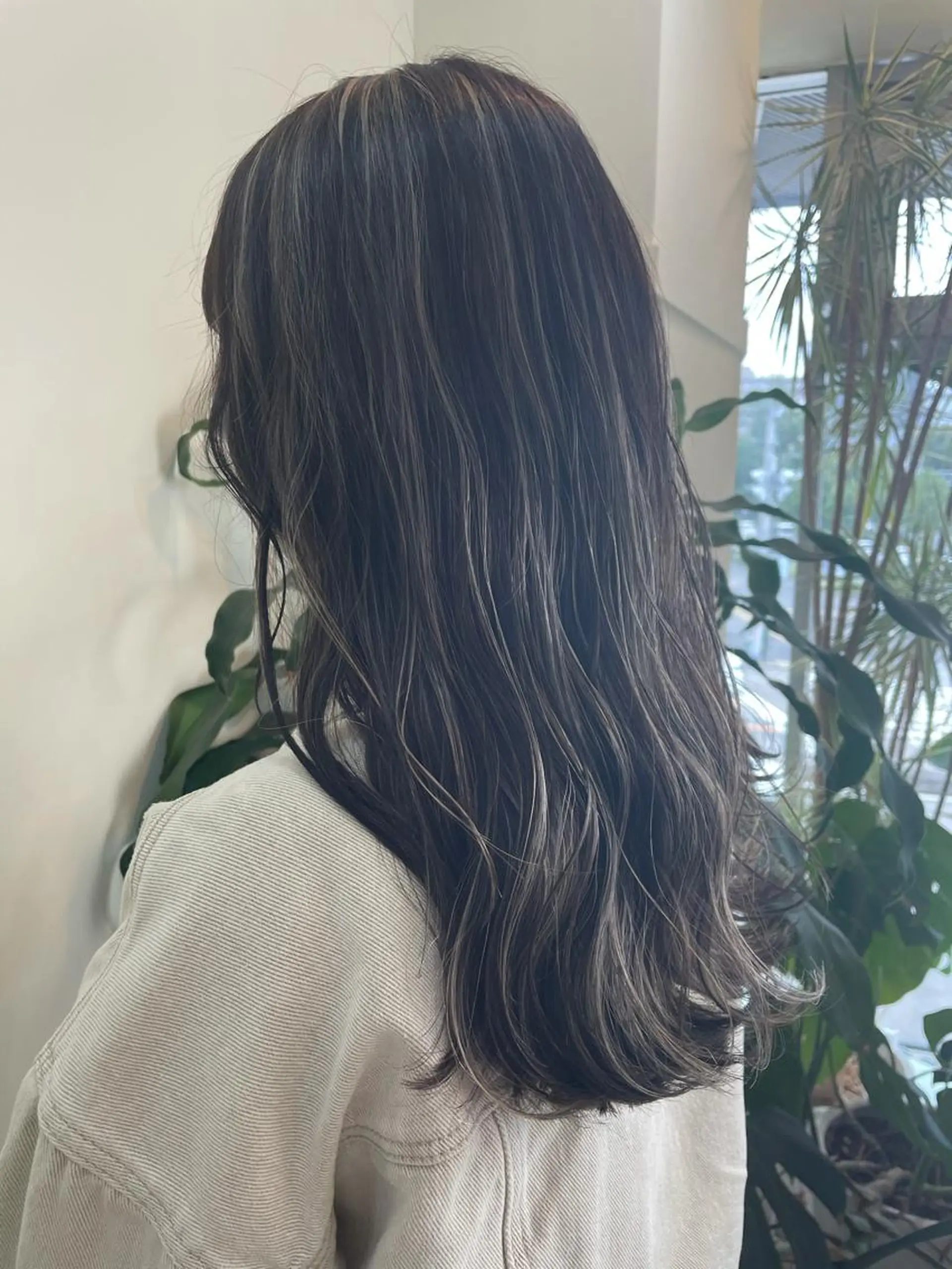 ロング ハイライト カット ヘアカラー WEST OLAND加藤圭介のヘアスタイル