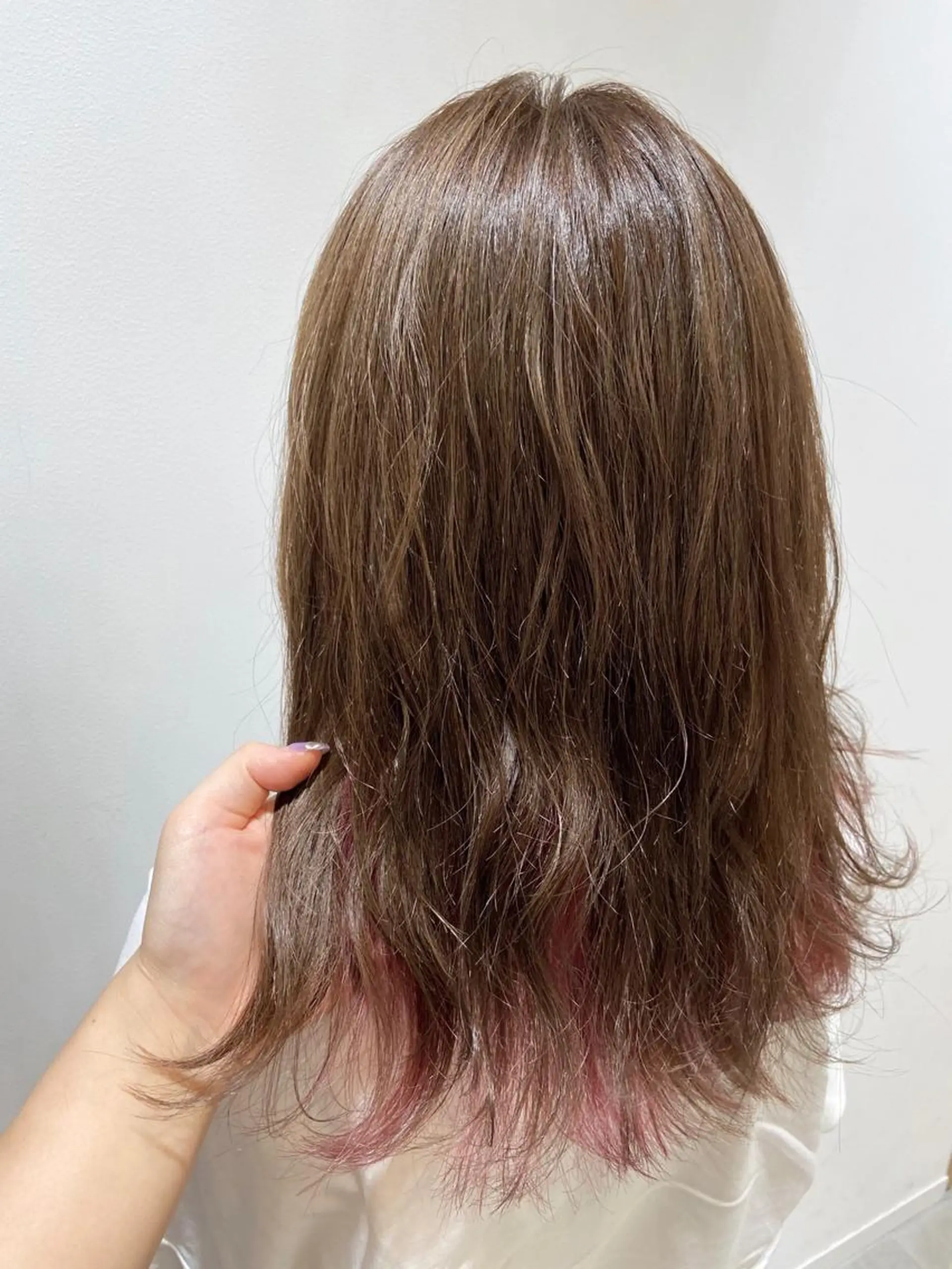 ミディアム カラー ヘアカラー 🐺ウルフ/レイヤー 似合わせ‎🤍沙羅のヘアスタイル
