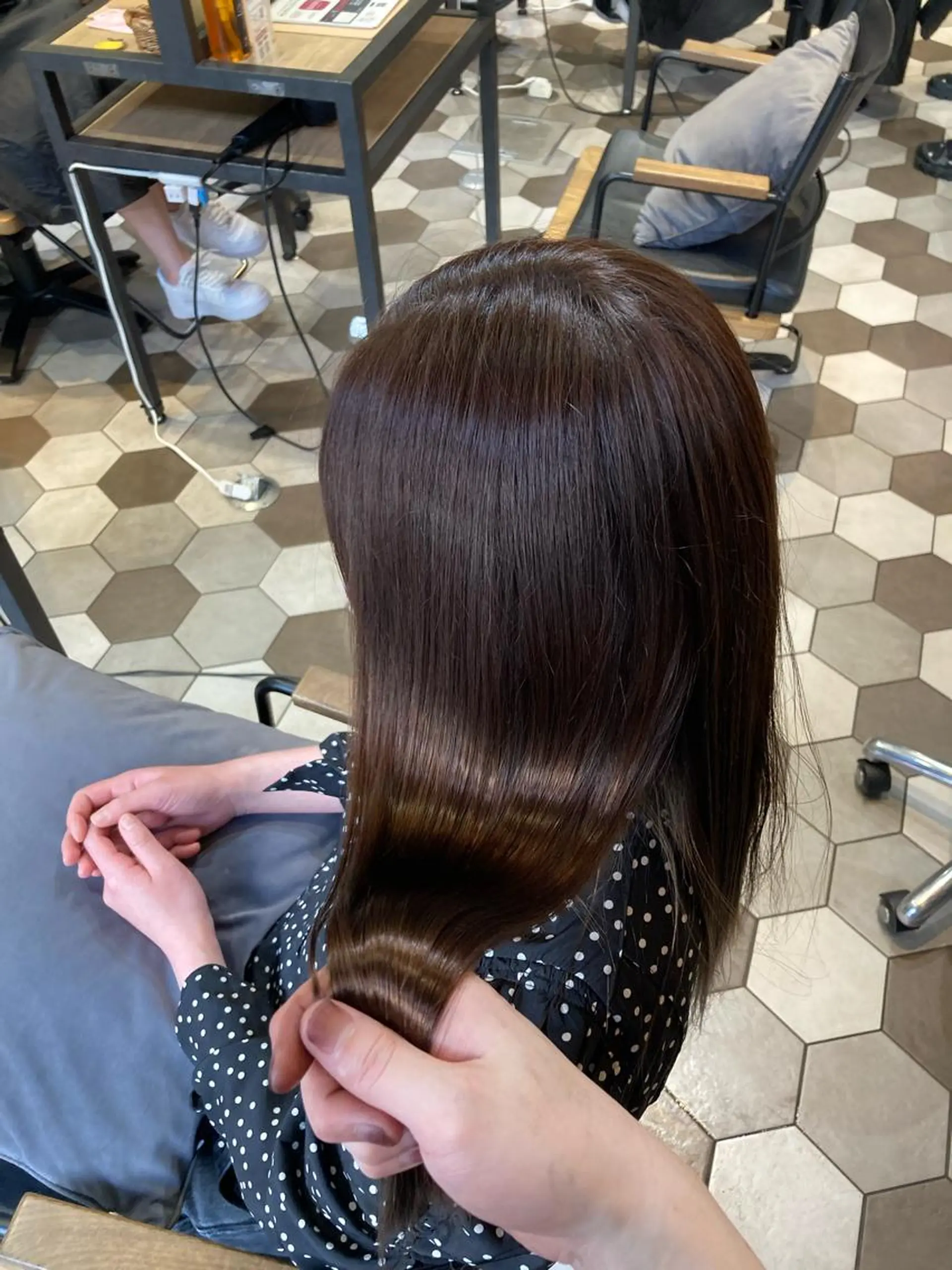 セミロング カラー 髪質改善 縮毛矯正 カット 縮毛矯正 トリートメント 髪質改善/痛ませ ないカラー/西村航大のヘアスタイル