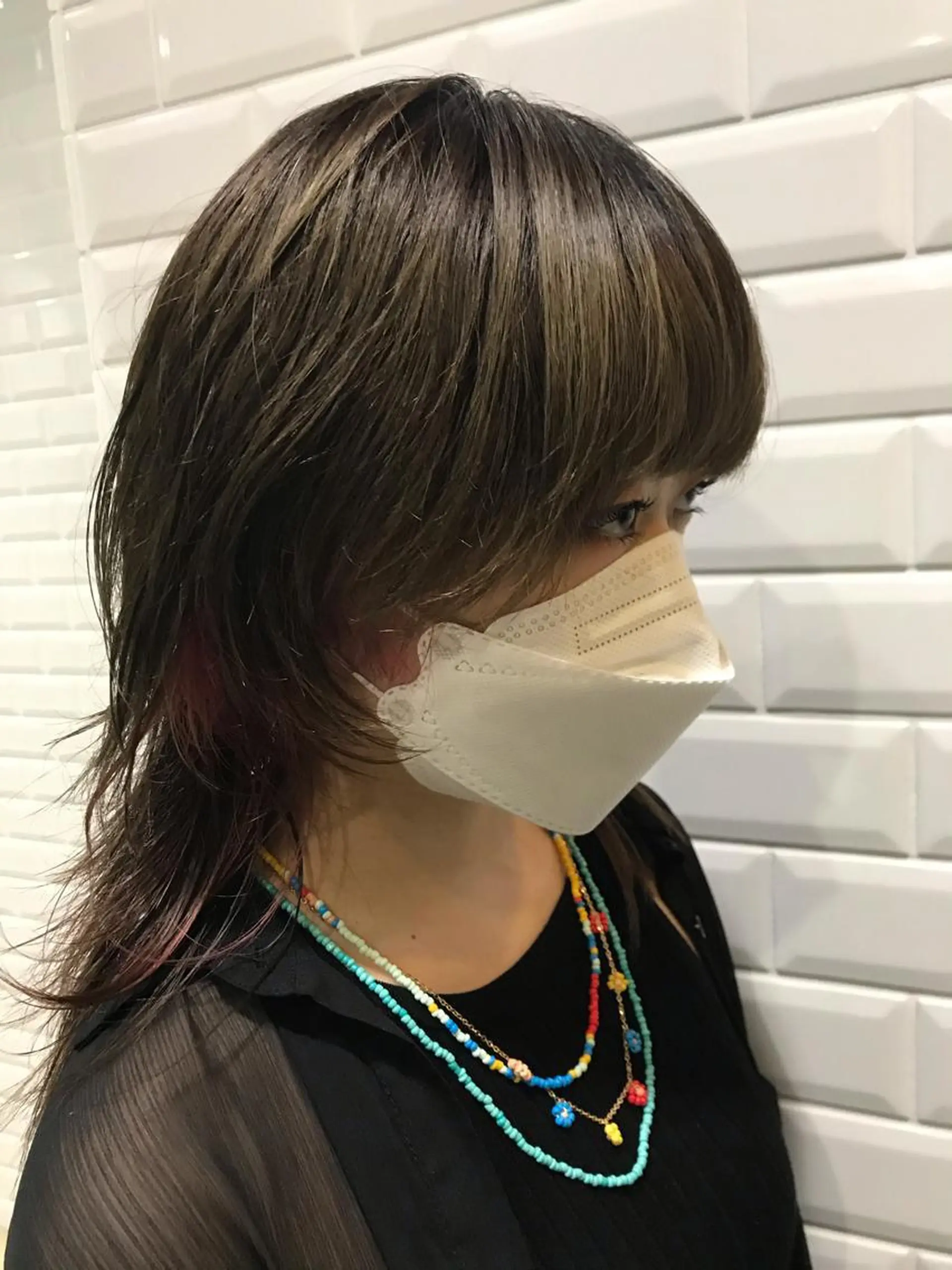 ミディアム カラー パーマ ウルフカット APPiiS 柳田 葵のヘアスタイル