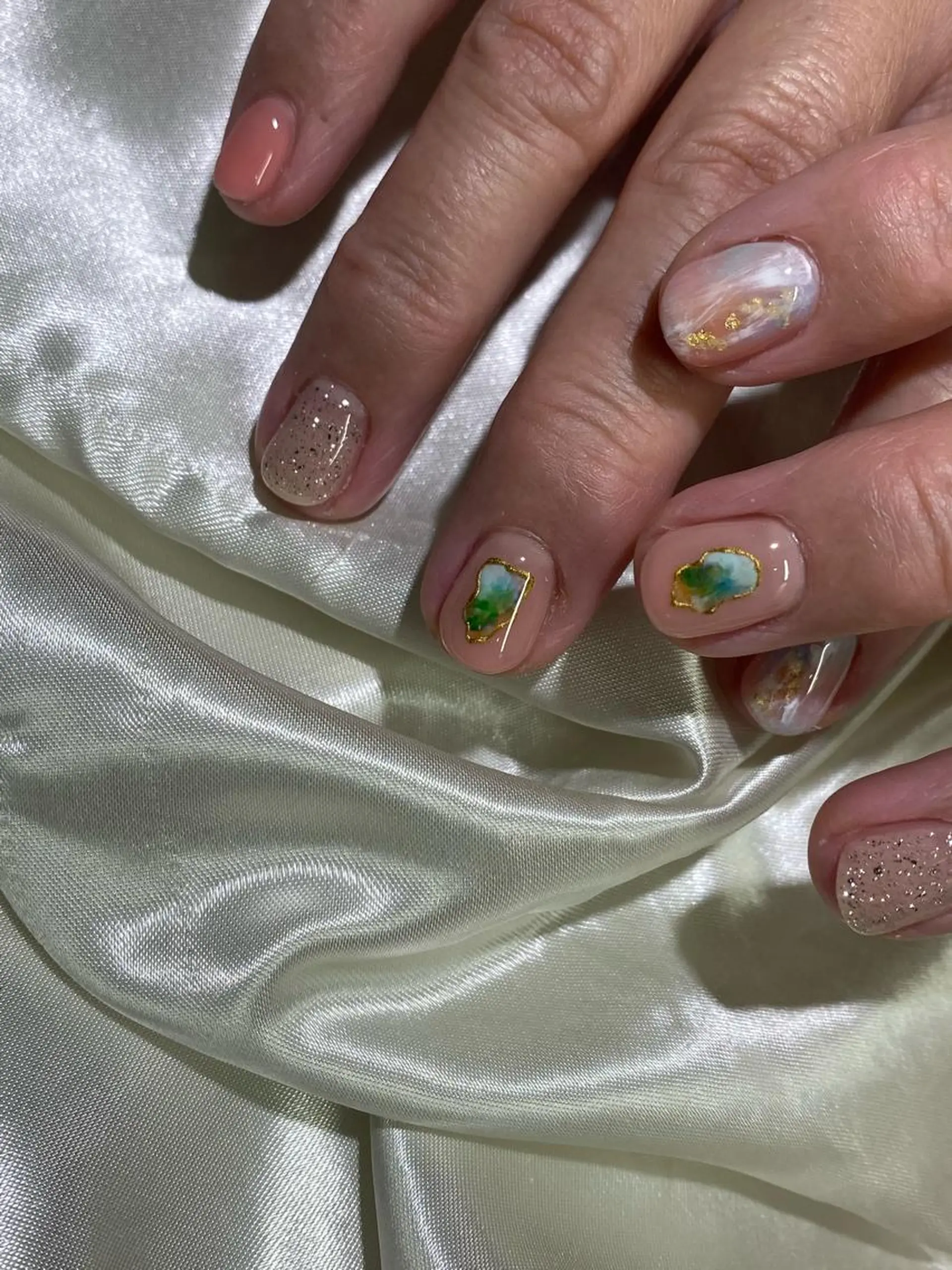 ネイル 持ち込み ニュアンスネイル ピンク Charme. NOBUKOのネイルデザイン