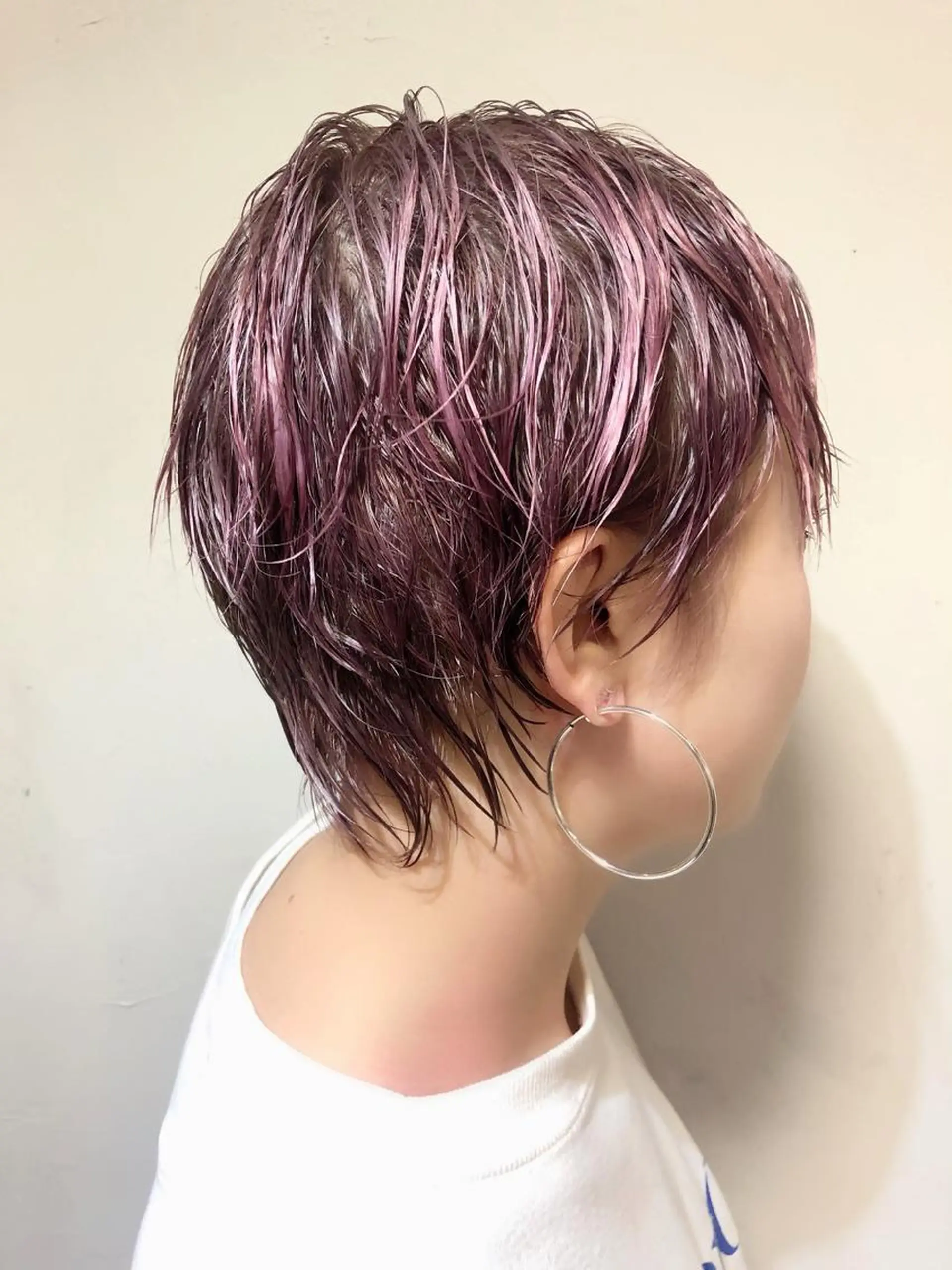 ショート カラー ブリーチ ピンクカラー ヘアカラー 千葉 郁也のヘアスタイル