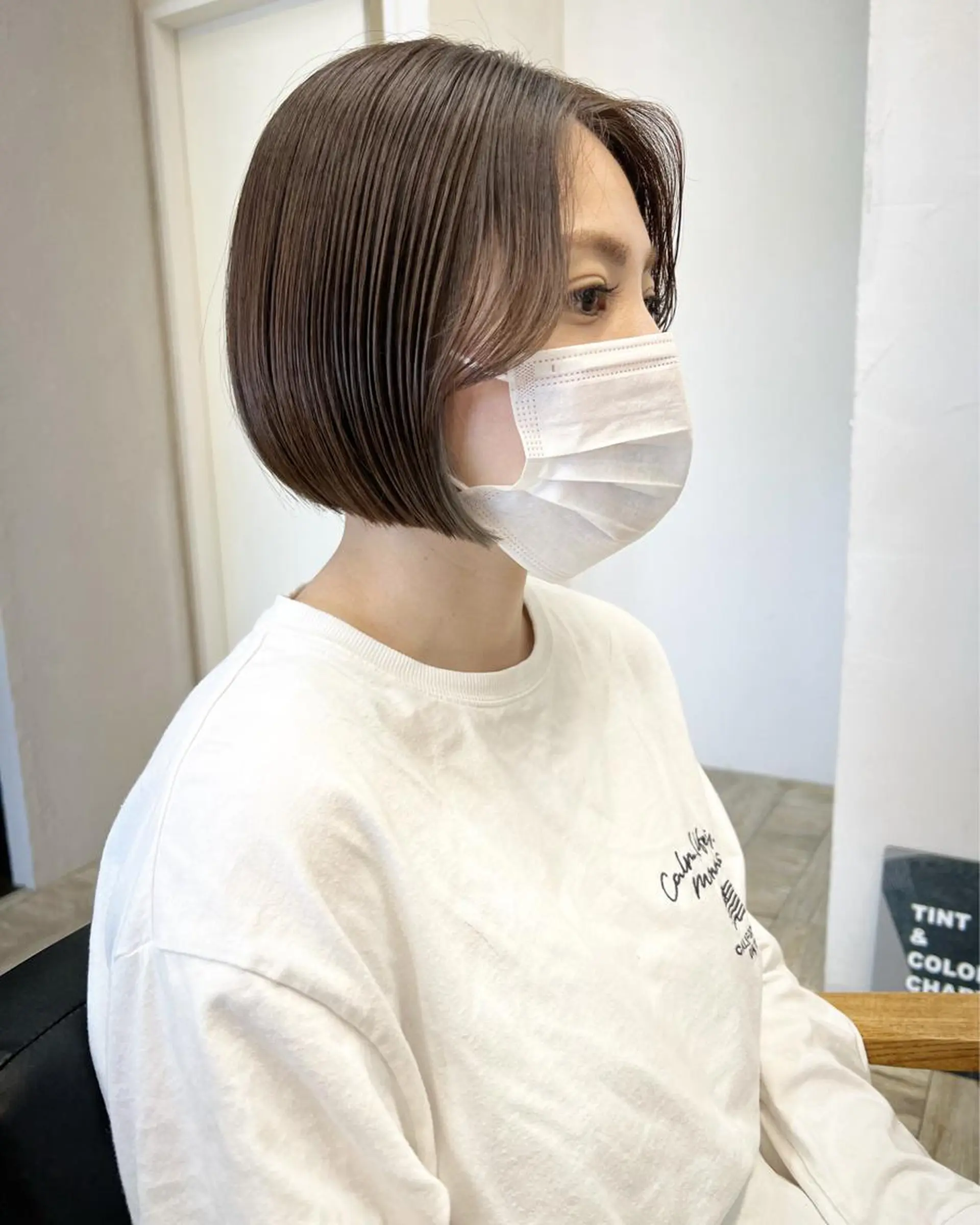 ショート カラー 顔まわりレイヤー 顔周りカット レイヤーカット テトネ タカシのヘアスタイル