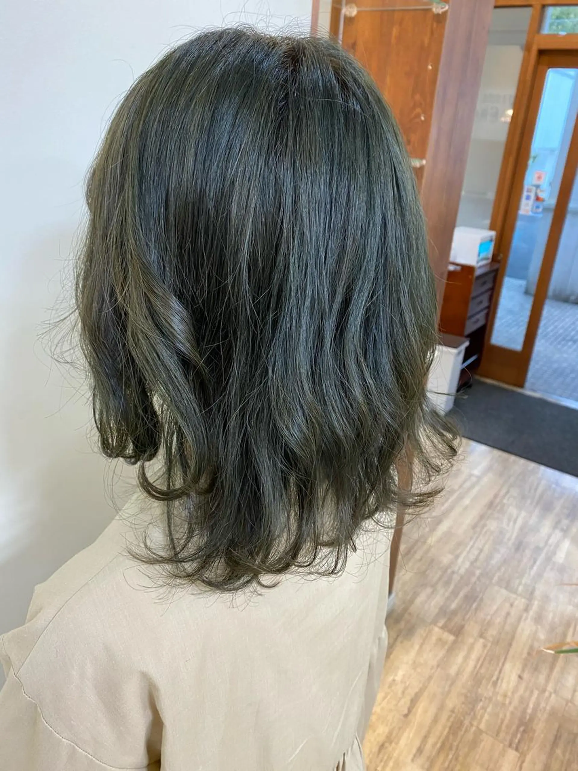 カラー SALOWIN栄 高須大貴のヘアスタイル