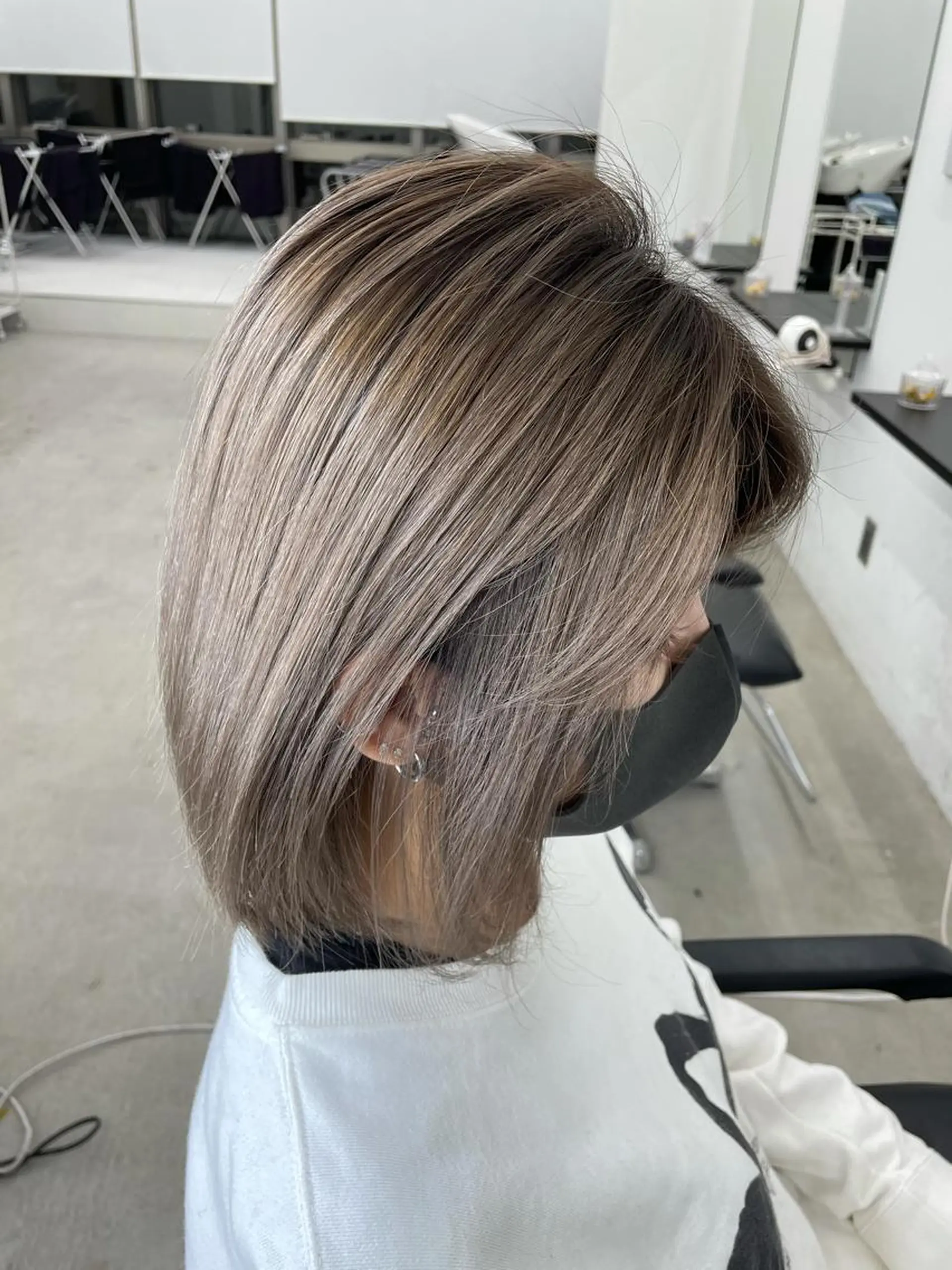 ショート 手島 カミラのヘアスタイル