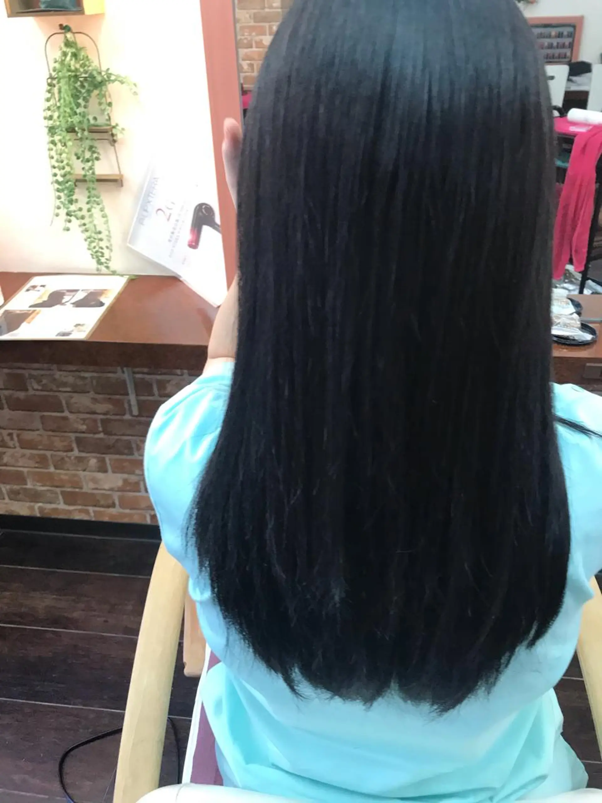 セミロング パーマ 桧山 真のヘアスタイル