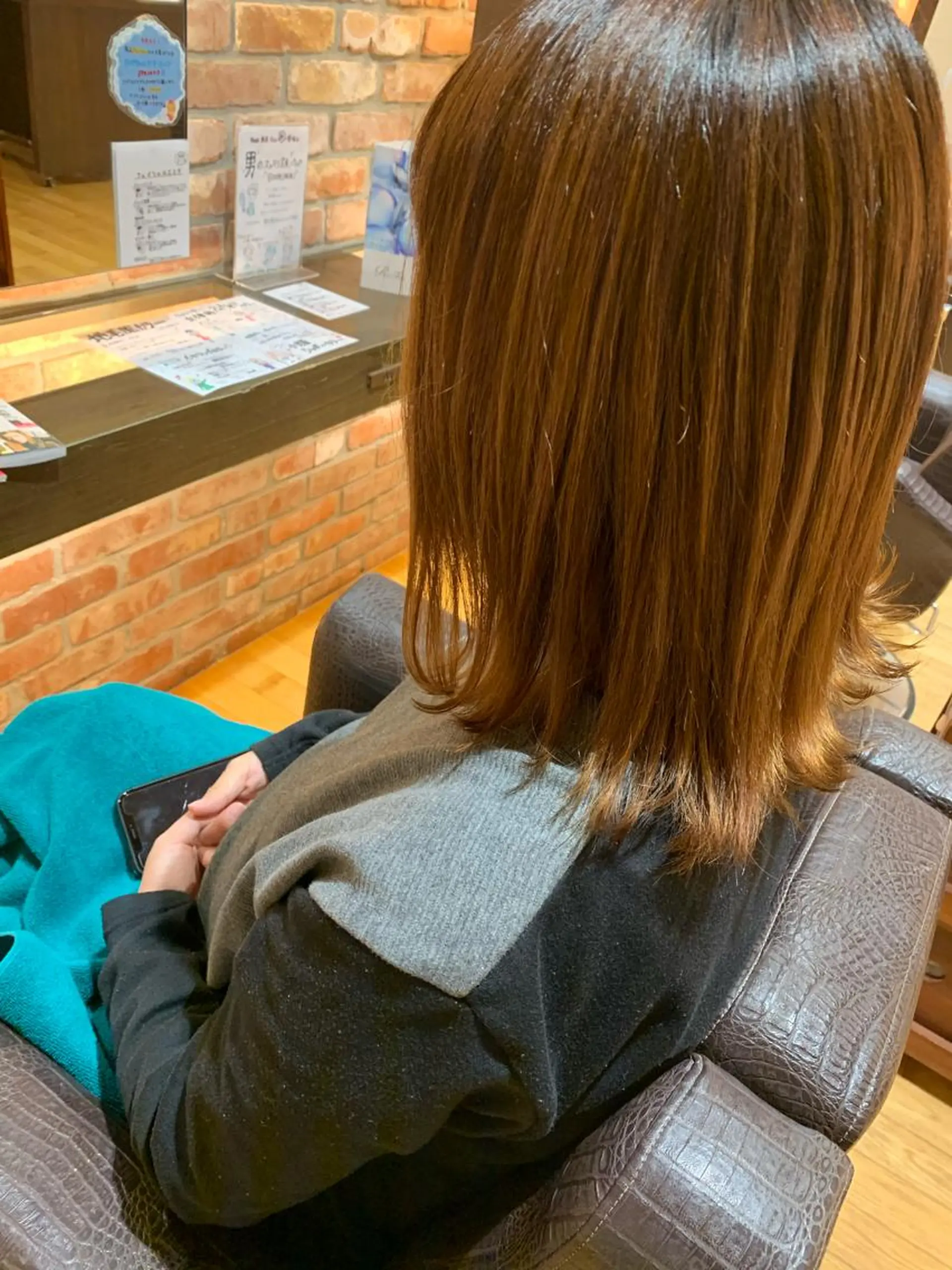 ミディアム 齊藤 衣梨佳のヘアスタイル