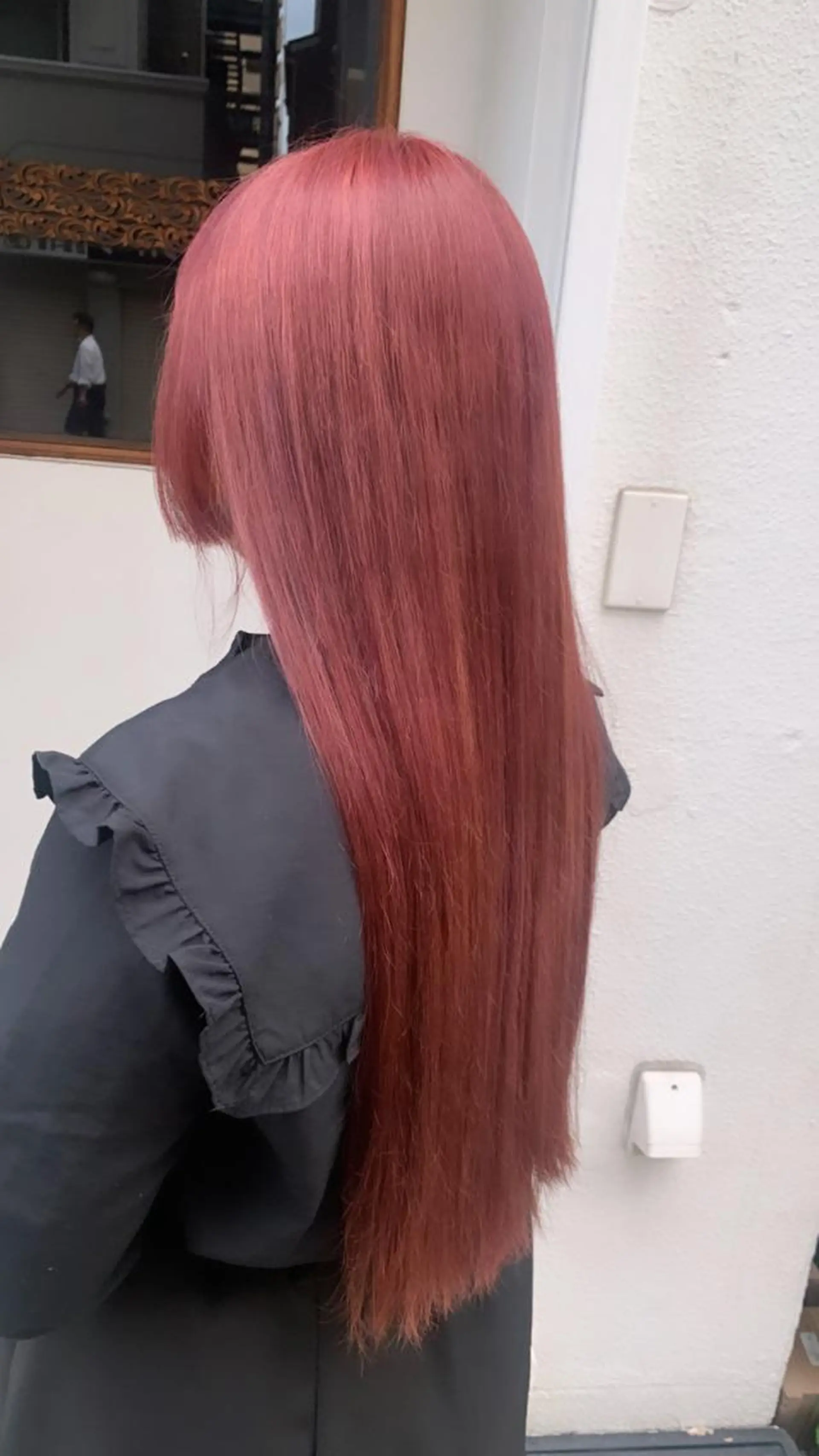 セミロング SEAM アキホのヘアスタイル
