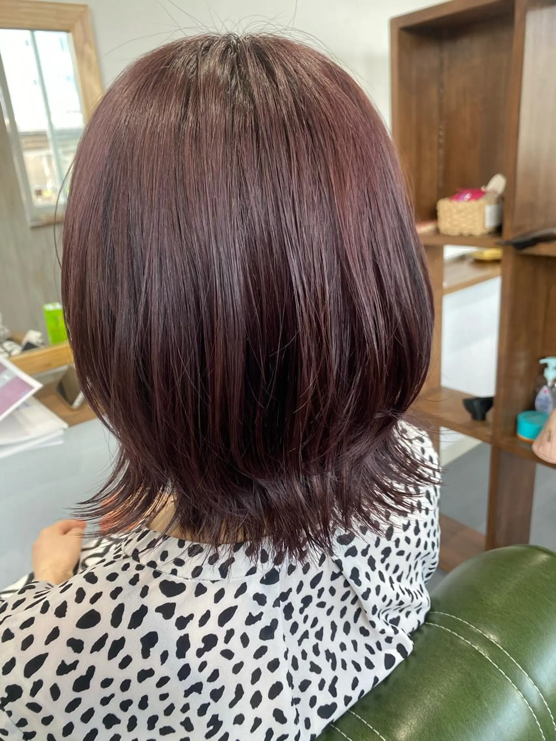 ショート 切りっぱなしボブ ショートボブ ピンクラベンダー ボブ ハイライト 【髪質改善・矯正 ・ハイライト】ハナカのヘアスタイル