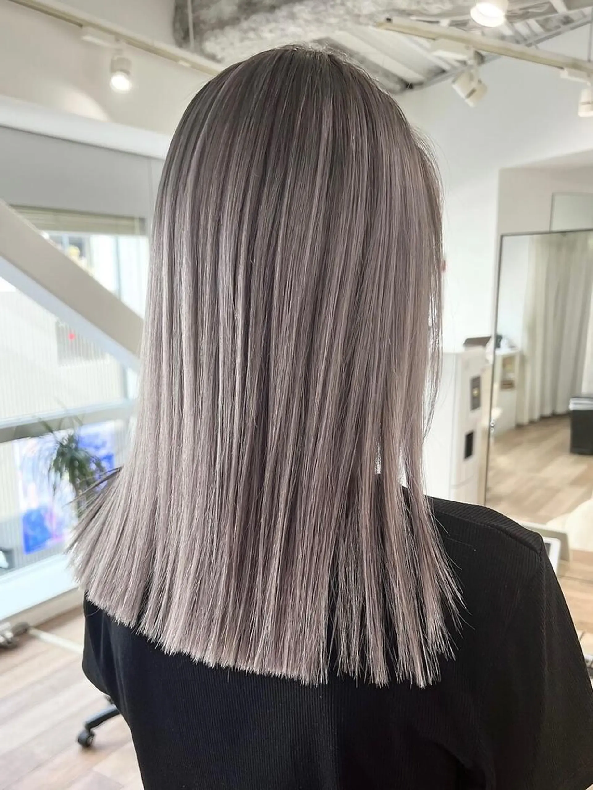 セミロング レイヤーカット 🤎HAZUKI🤎 ハイトーン✨のヘアスタイル