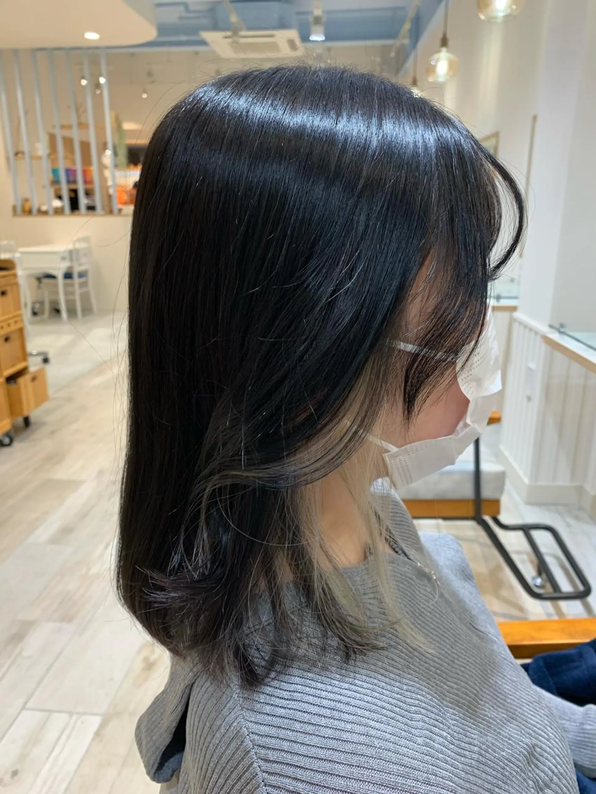 ミディアム カラー インナーカラー 🦋 Saki🦋のヘアスタイル