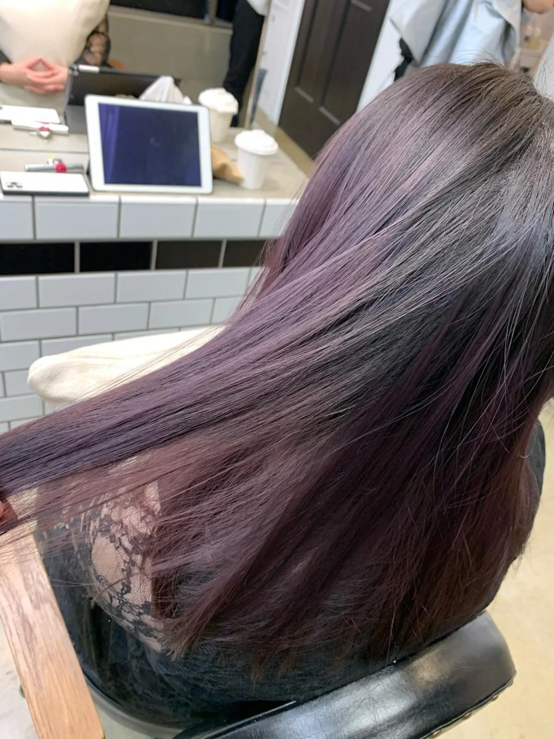 セミロング トップ スタイリストのヘアスタイル