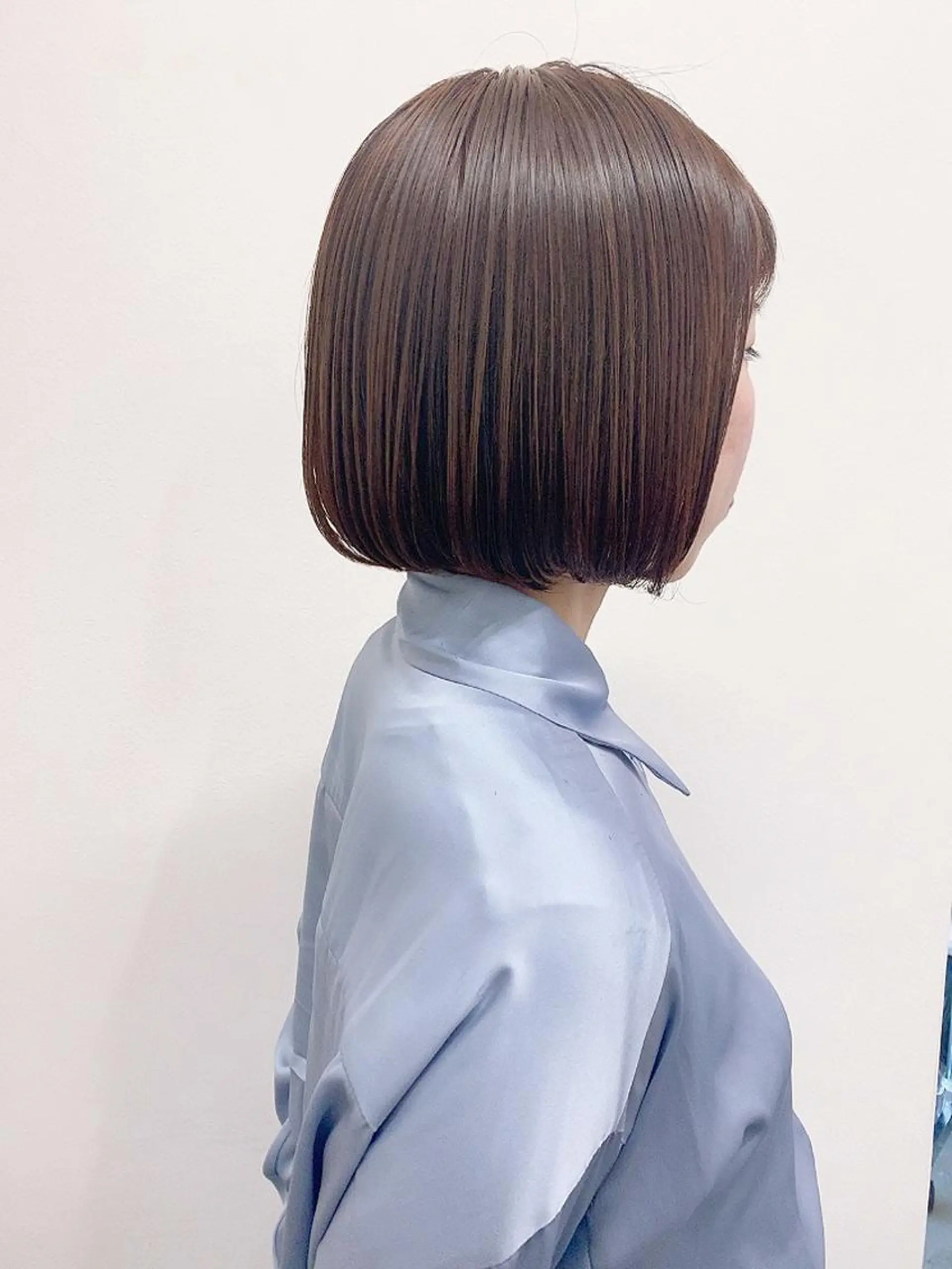 ショート カラー 肌に馴染む暗髪 梅田・増田のヘアスタイル