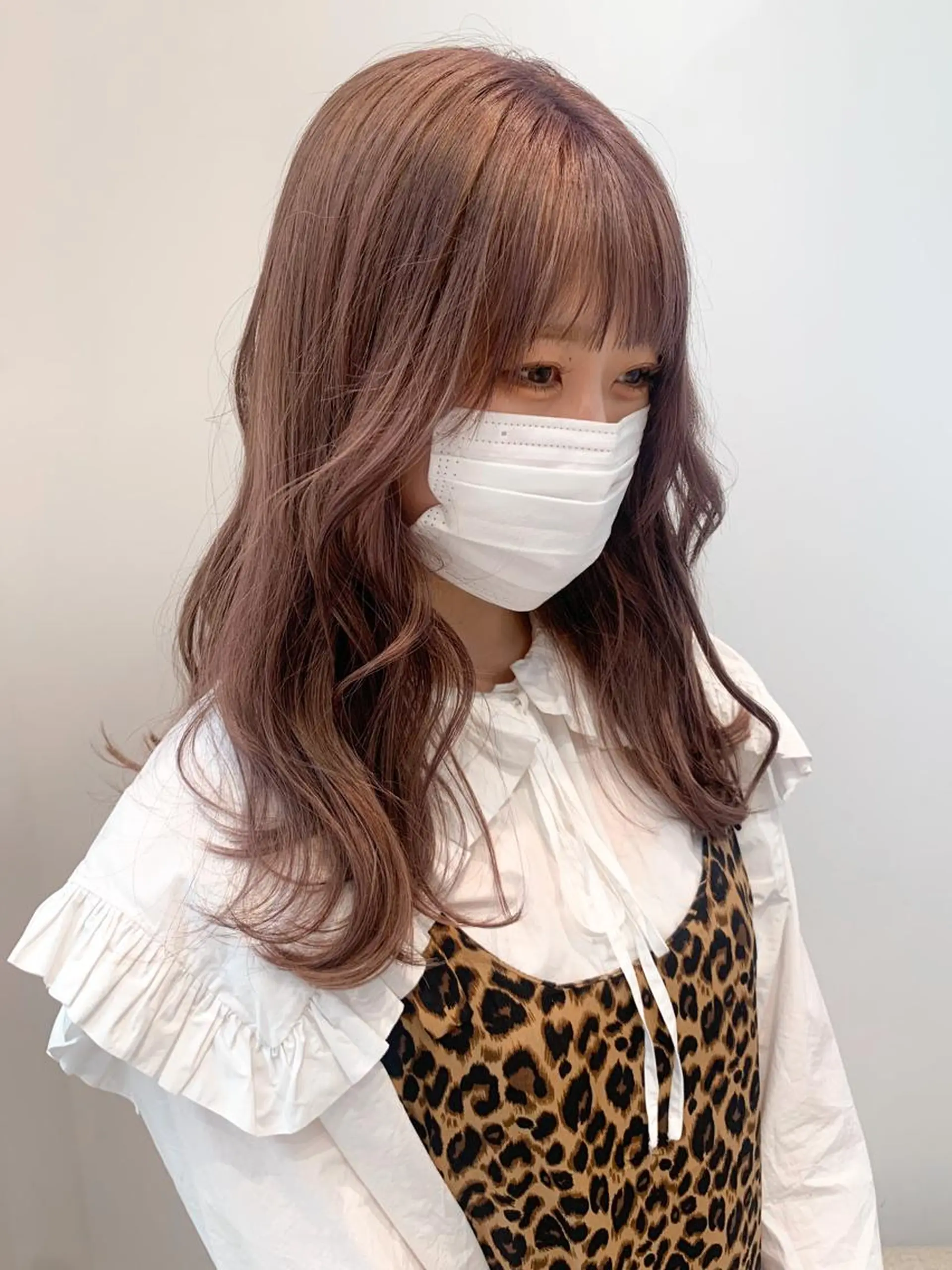 セミロング カラー ヘアアレンジ ブリーチ ヘアカラー トリートメント yuka .のヘアスタイル