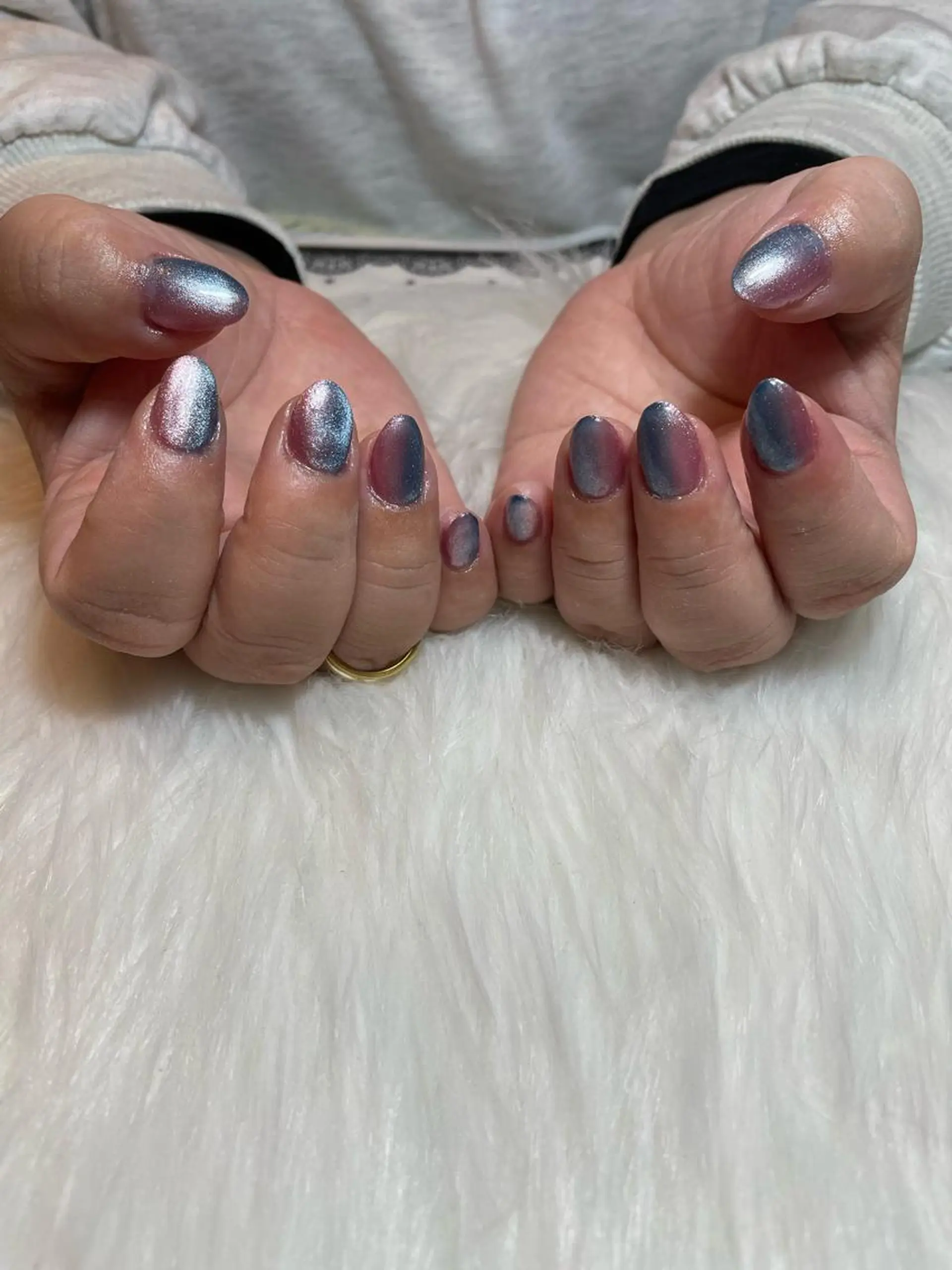 ネイル グラデーション 大袋駅東口徒歩2分 alivioのネイルデザイン