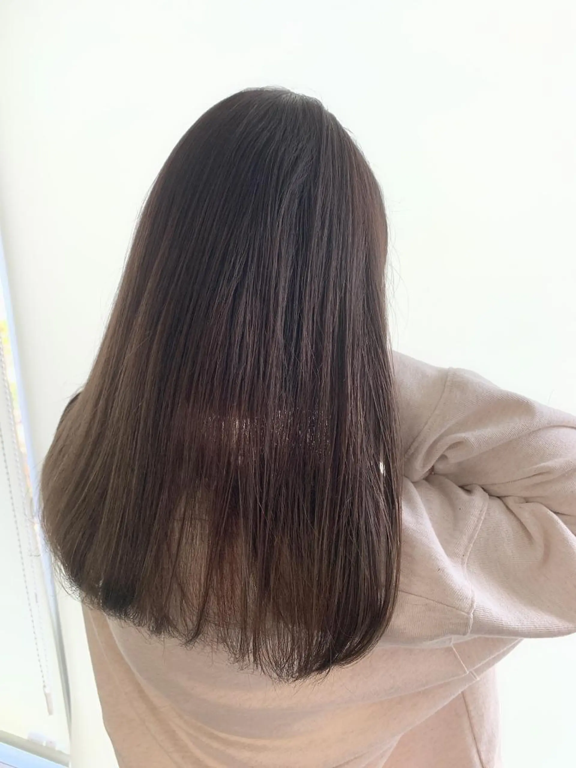 ロング アッシュ ハイライト レイヤーカット ヘアカラー トリートメント Selene hair OSAKAのヘアスタイル