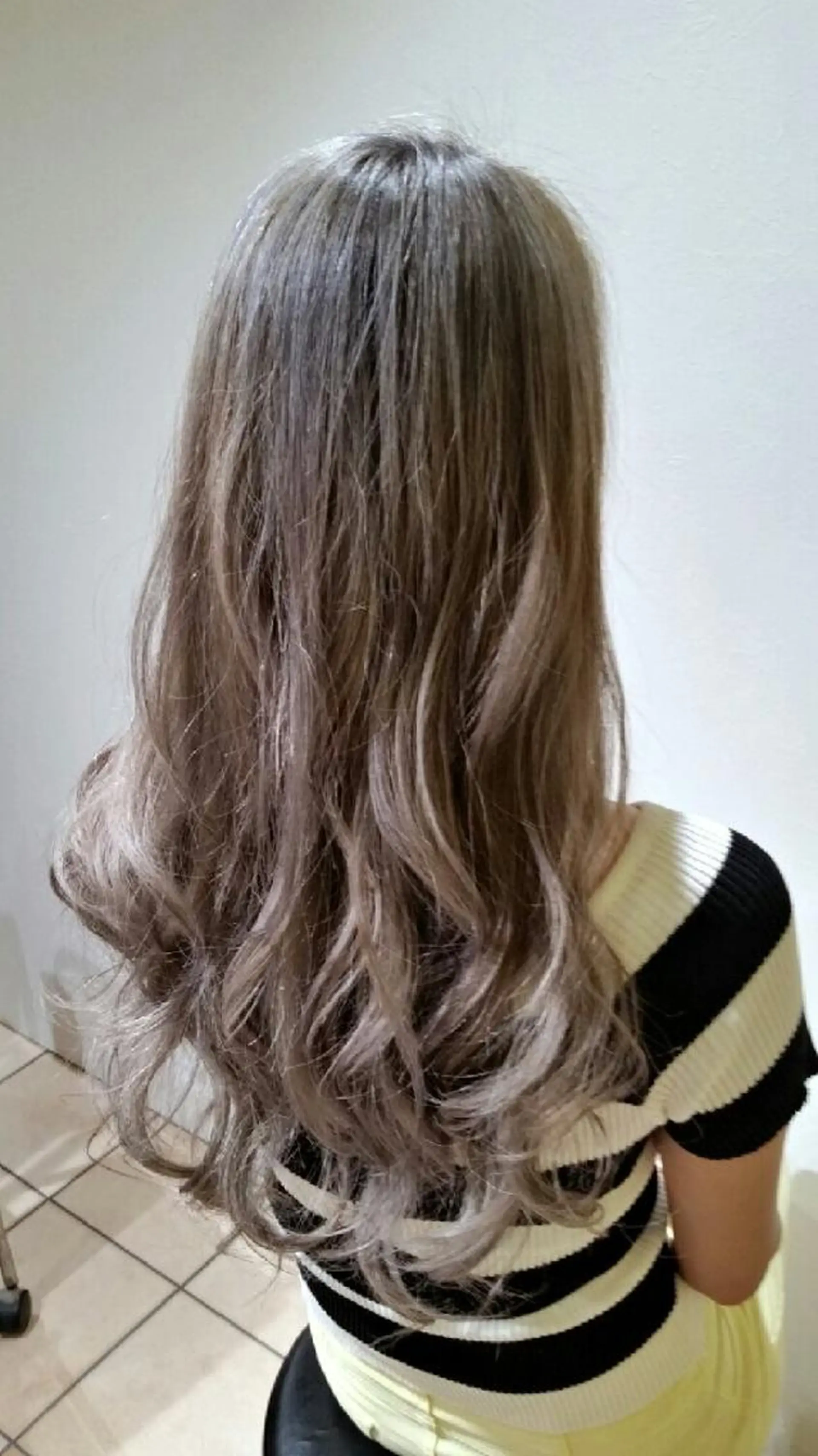 ロング カラー アッシュ 【髪質改善美容師】t occa茨木篠原健太のヘアスタイル