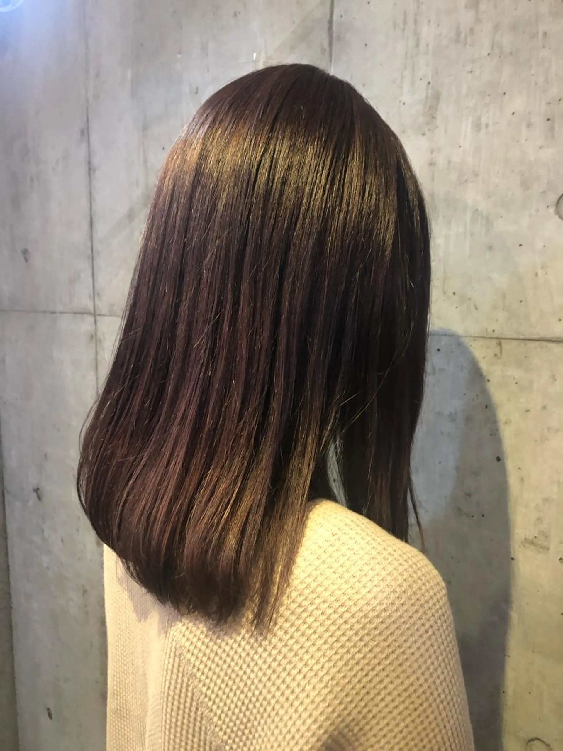 セミロング カラー ✂︎岡根 京花✂︎のヘアスタイル