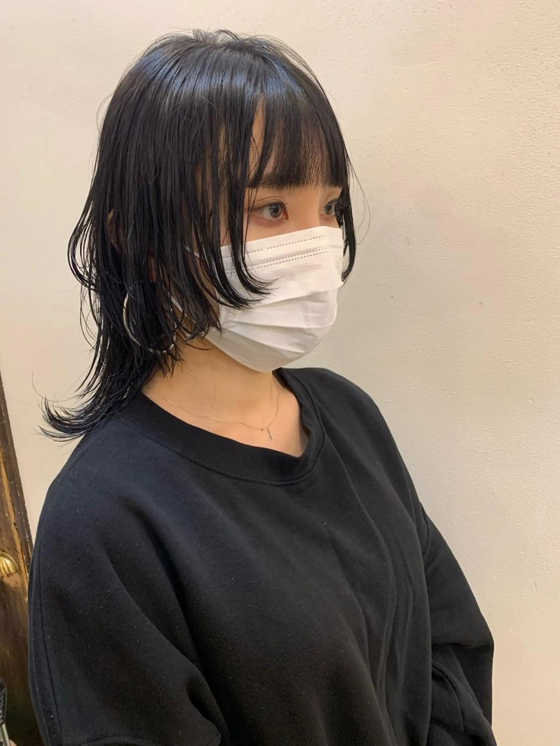 ミディアム ブリーチ/ウルフ ハッシュカット/石山のヘアスタイル