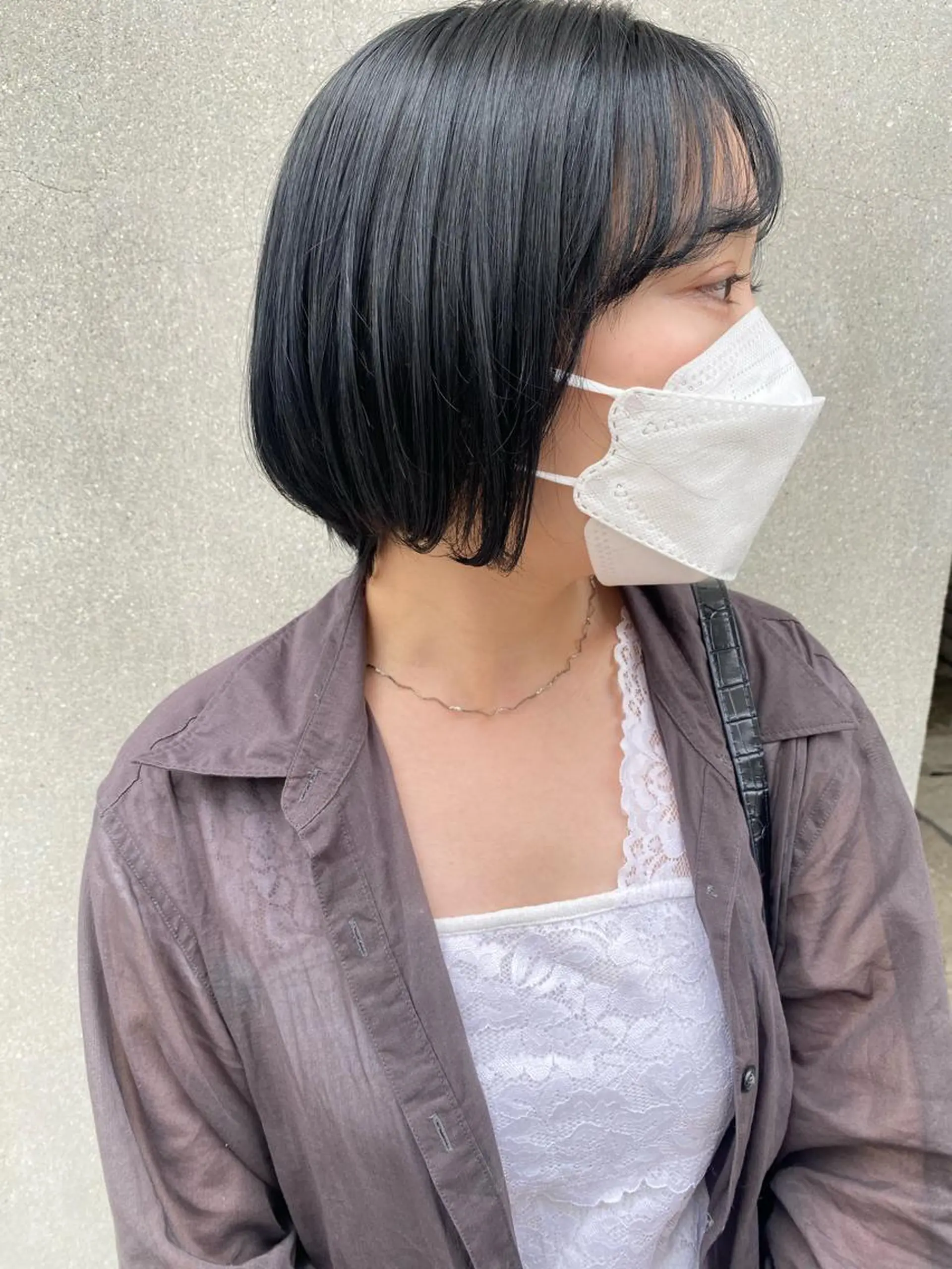 カラー 黒髪 ブルーカラー ブルーブラック ヘアカラー AYANE 韓国ヘア /レイヤーカットのヘアスタイル