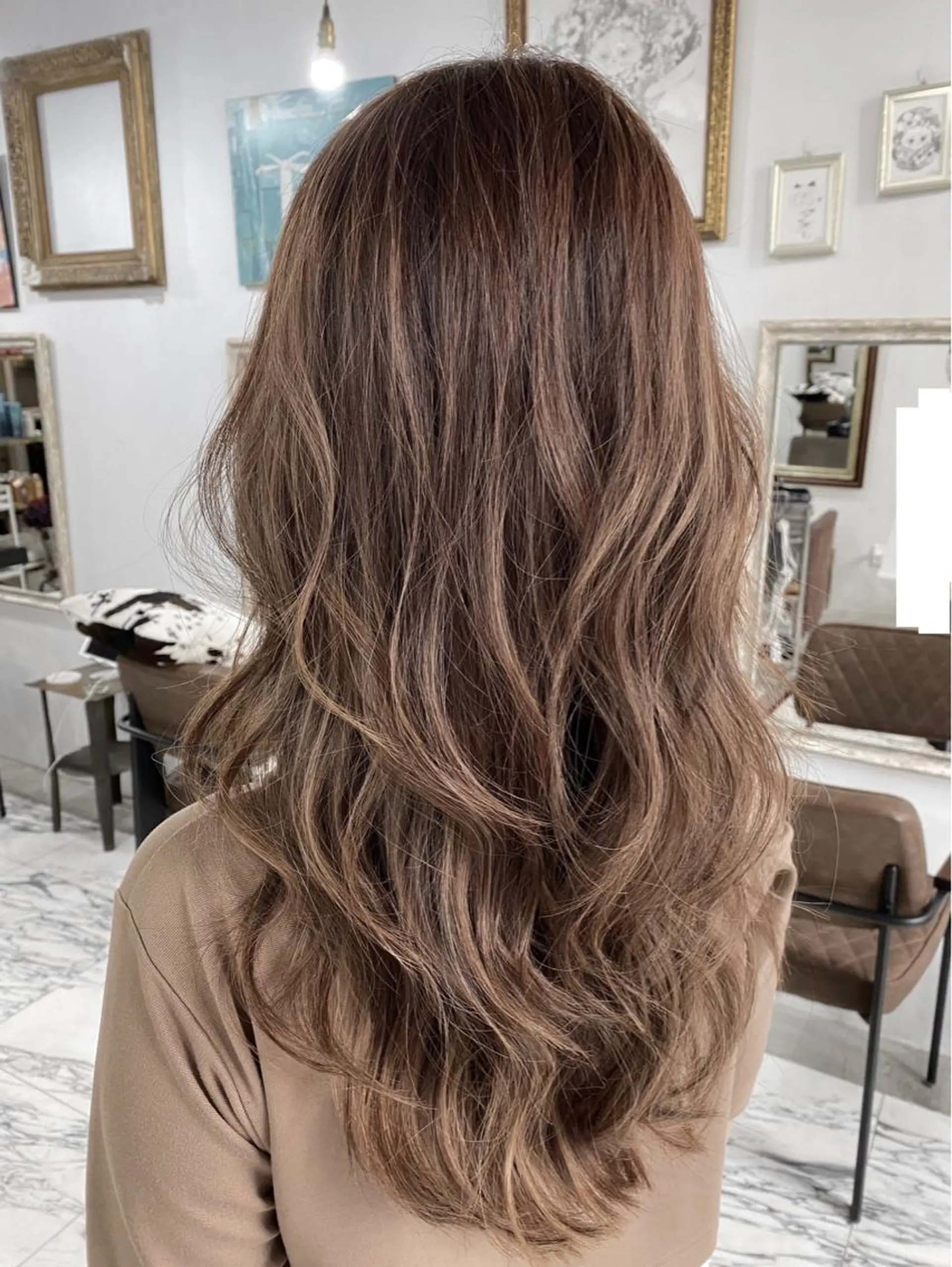 ロング カラー 👑圧倒的カラー👑 佐々木祐希のヘアスタイル