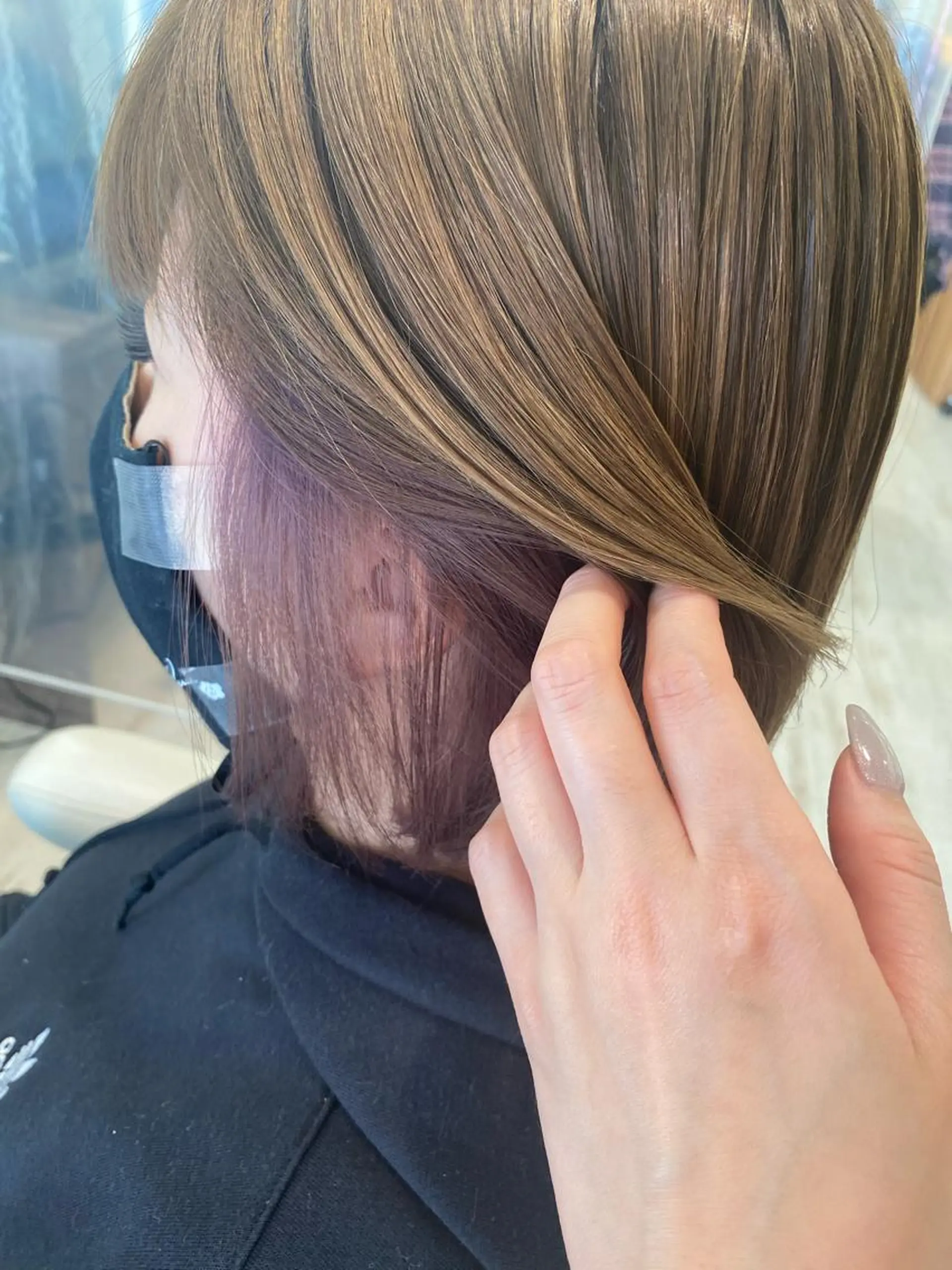 ショート カラー ベージュカラー インナーカラー ピンクカラー ピンクベージュ 小顔レイヤー/ ベージュ🤍Rieのヘアスタイル