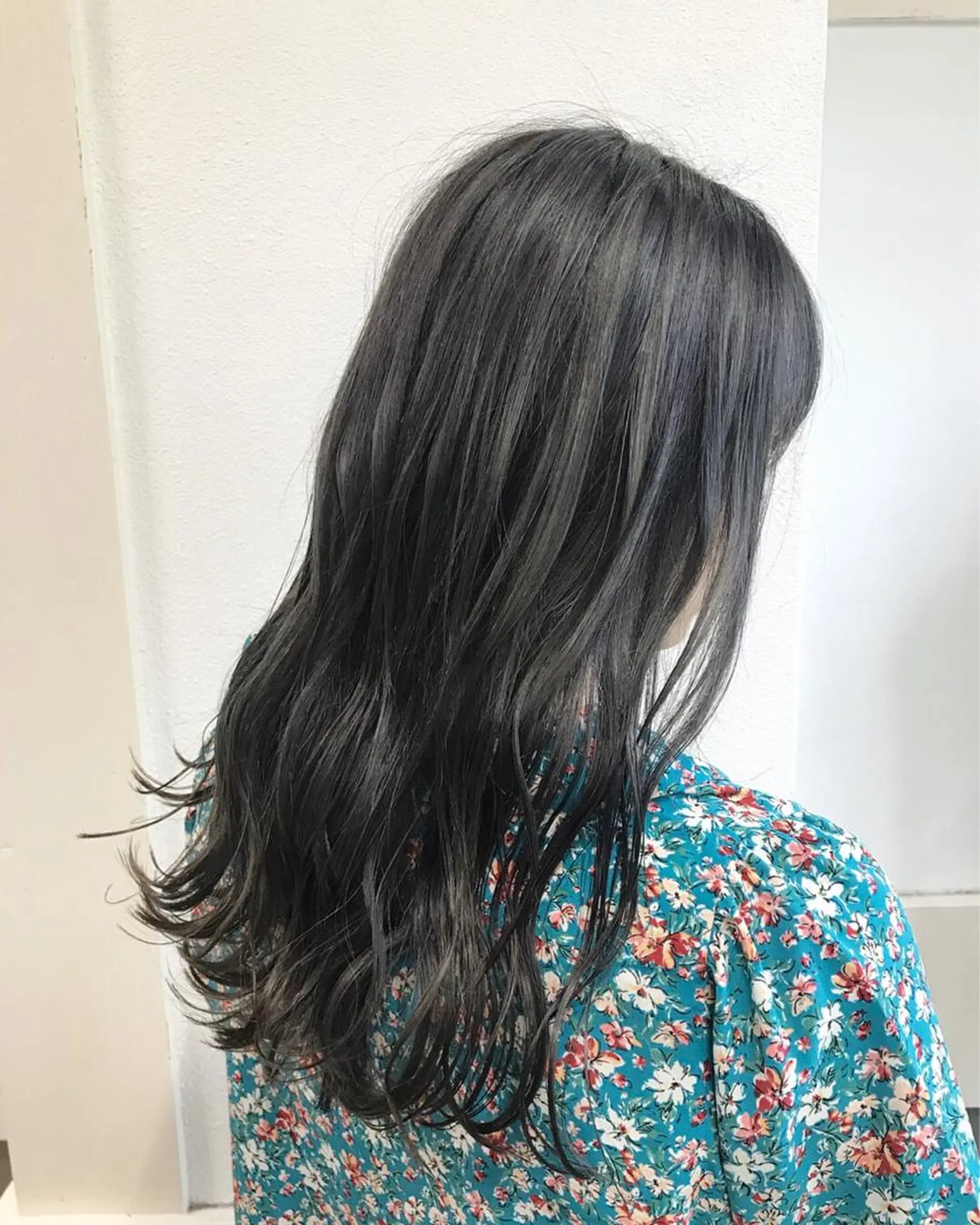 ミディアム カラー ヘアアレンジ ブルーカラー ブルージュ ハイライトカラー ハイライト カット ヘアカラー トリートメント GiseL天神カラー 髪質改善/ブリーチのヘアスタイル