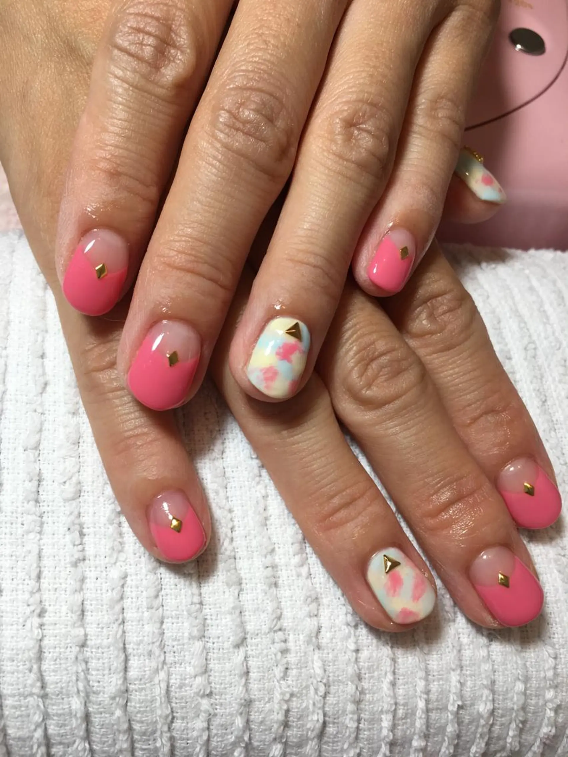 ネイル フレンチネイル ゴールド 逆フレンチ Nail salon REIRISのネイルデザイン