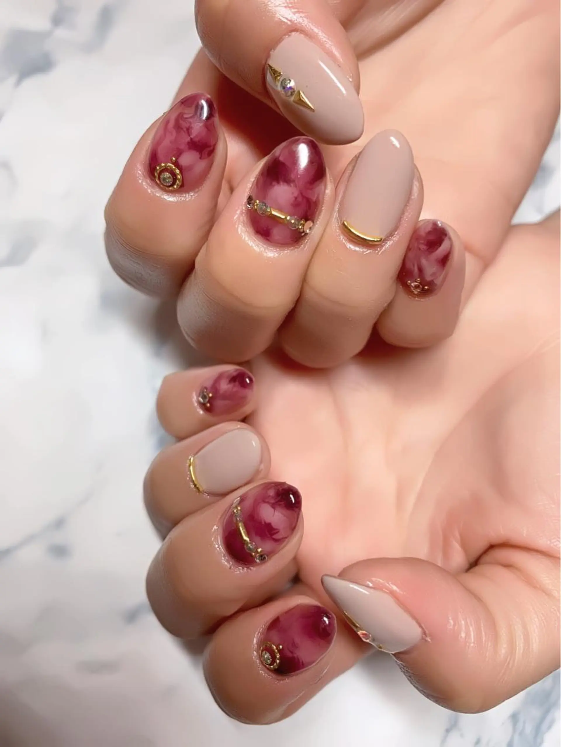 ネイル 菅野 愛花のネイルデザイン