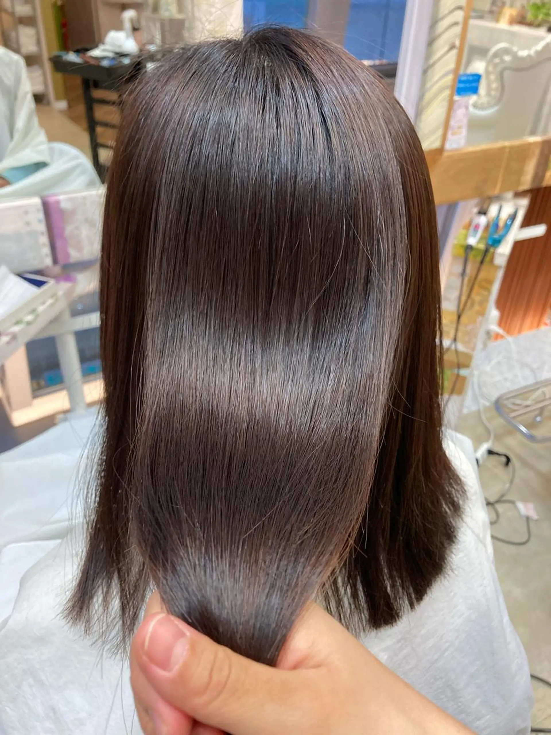 ミディアム 酸性ストレート 縮毛矯正 GOSSIP所属・GOSSIP信国 瑞絵のヘアスタイル