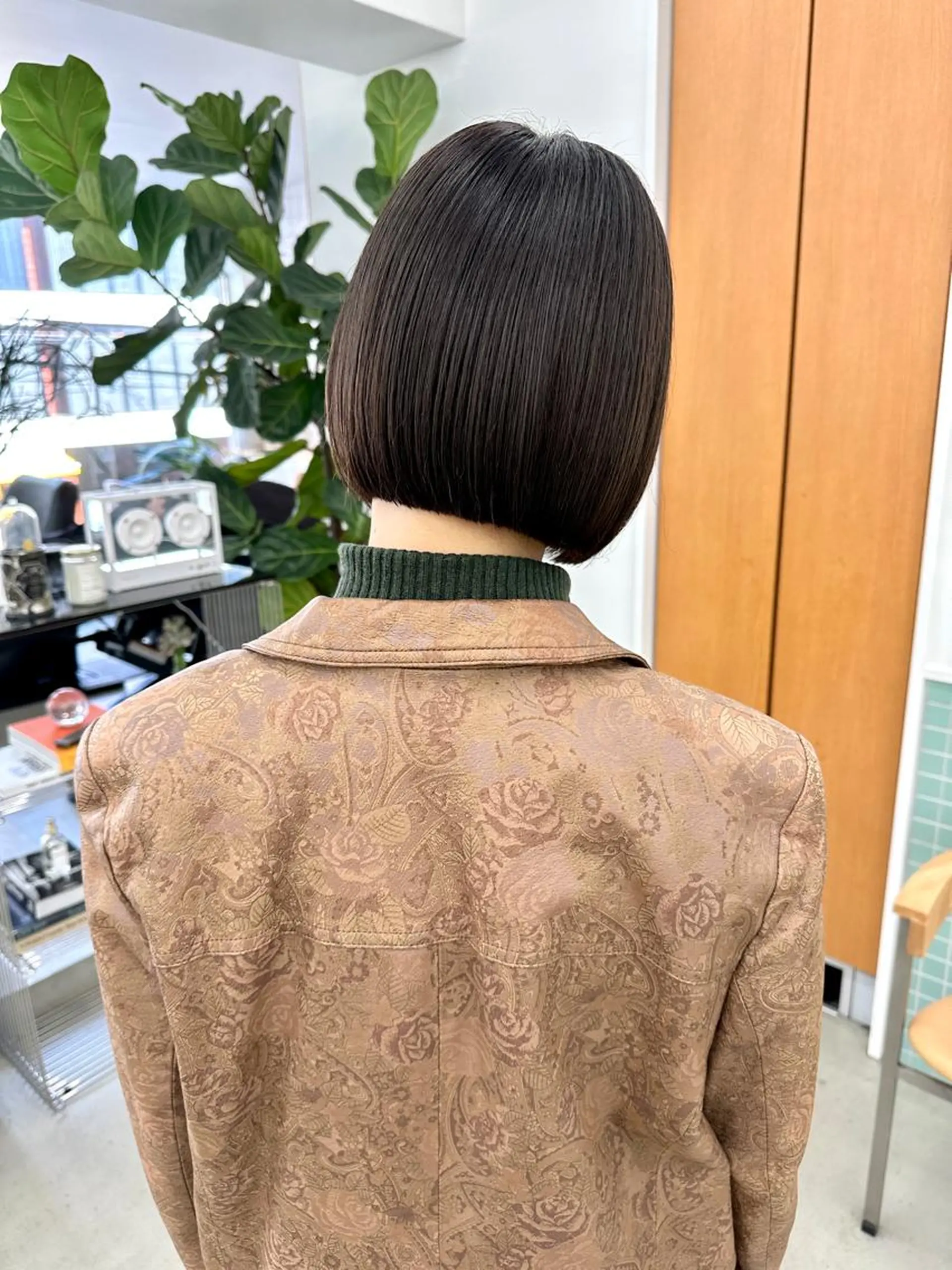 ショート カラー ブラウンカラー 透明感カラー オリーブブラウン カット ヘアカラー トリートメント ボブ/レイヤー/ケア パーマ/リュウタのヘアスタイル