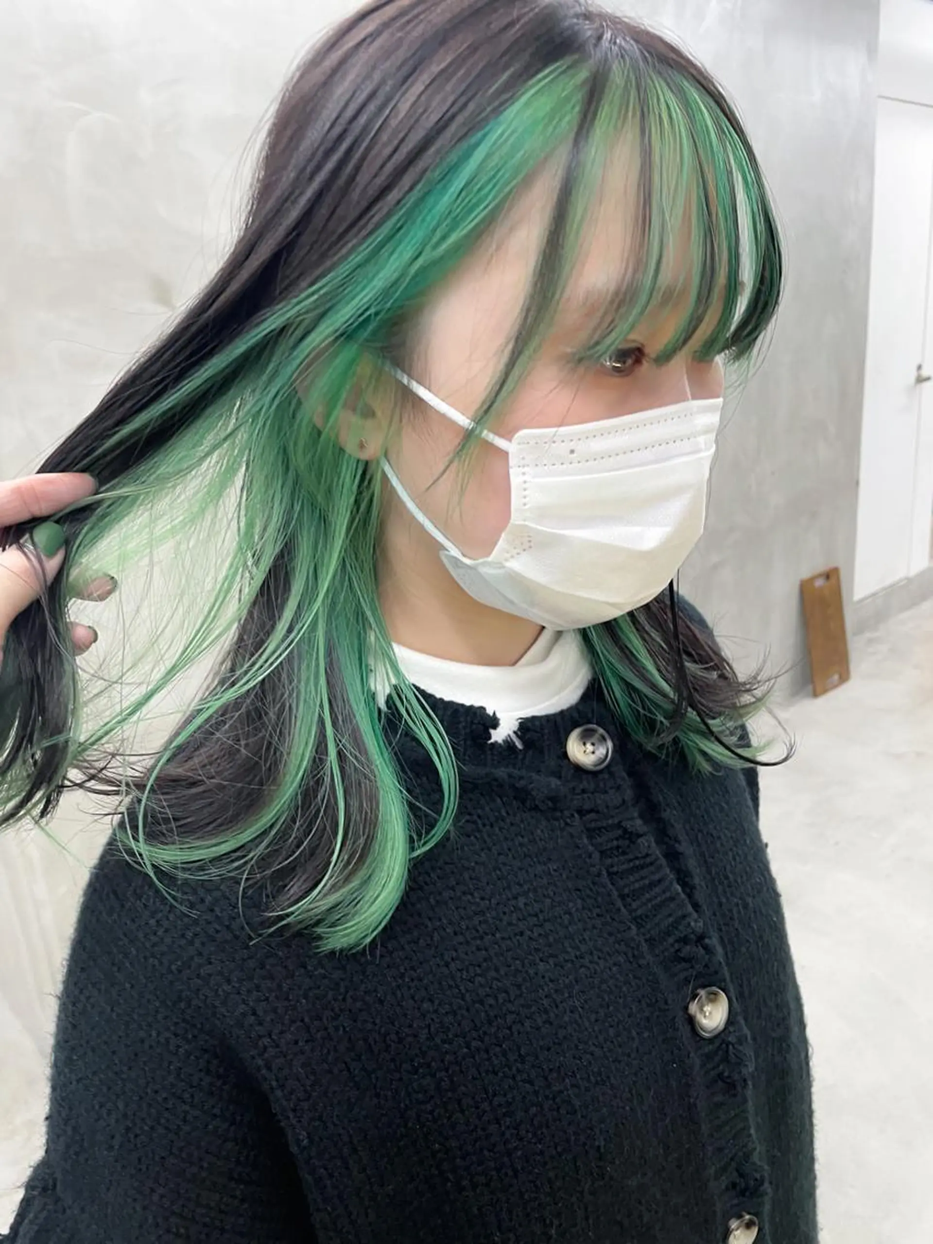 ミディアム 💜ショート💜 ウルフ、ボブ二色亜美のヘアスタイル