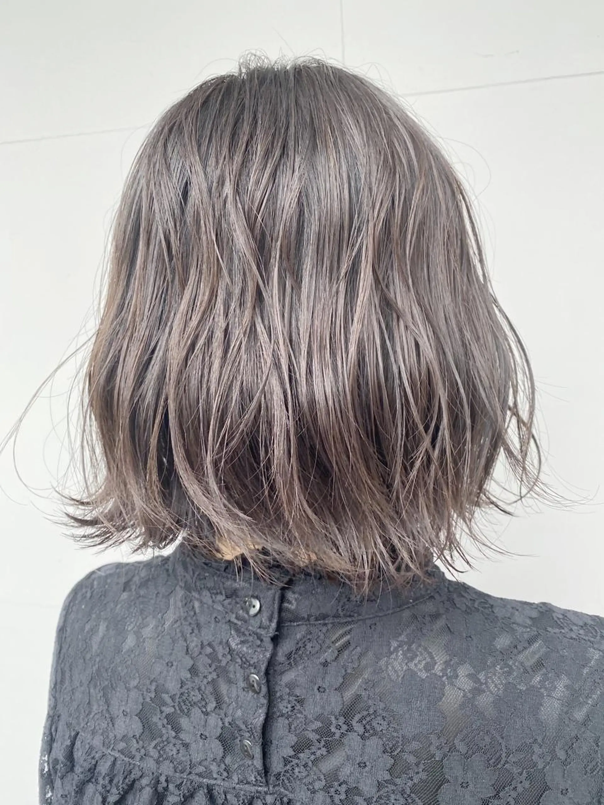 ミディアム カラー ヘアアレンジ 透明感カラー ハイライトカラー ハイトーンカラー イルミナカラー インナーカラー ヘアカラー トリートメント ヘアセット ✨ハイクオリティ✨ 山本香也のヘアスタイル