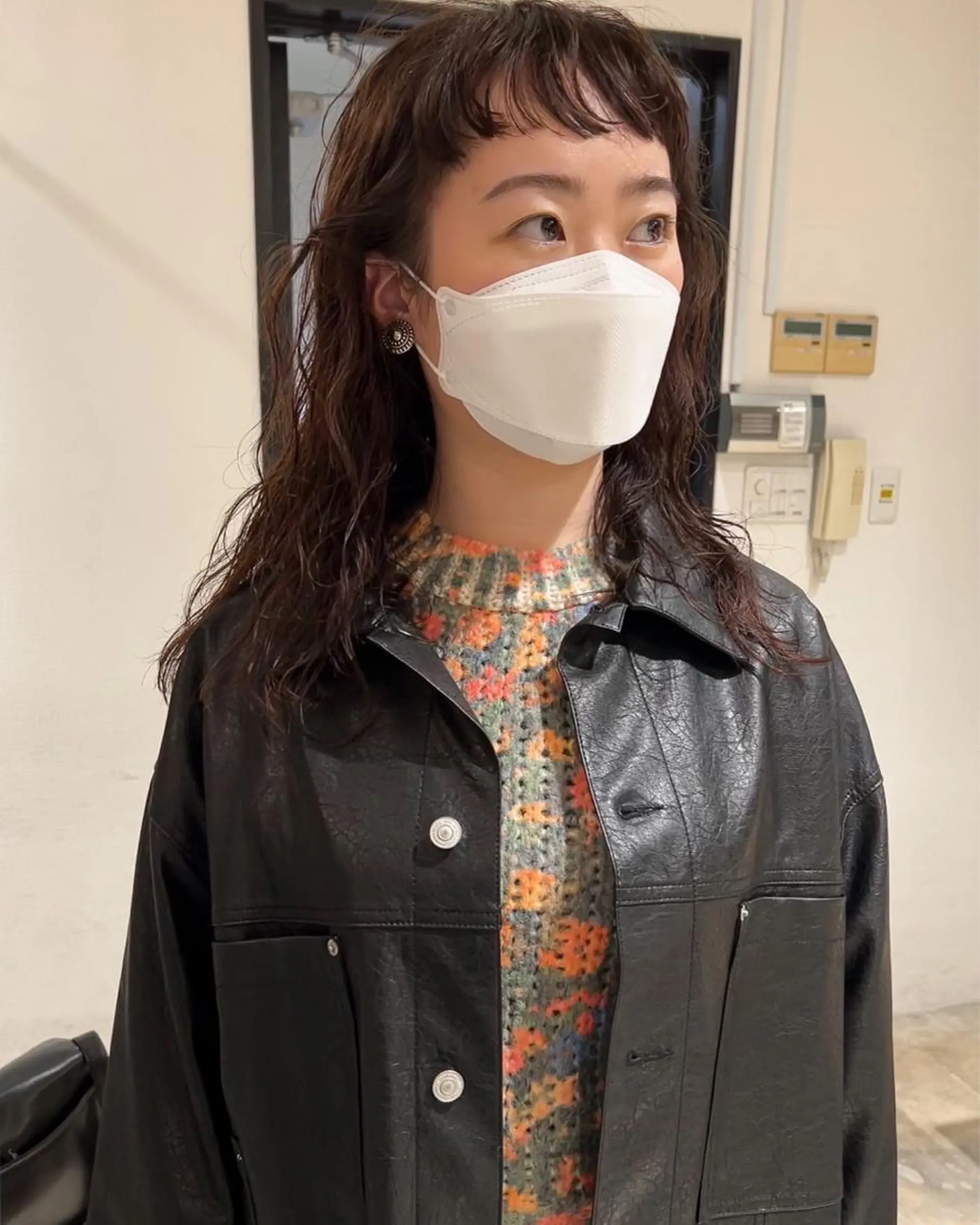 セミロング パーマ セミロングパーマ オン眉 カット パーマ トリートメント 村上雅人 ナチュラルモードのヘアスタイル