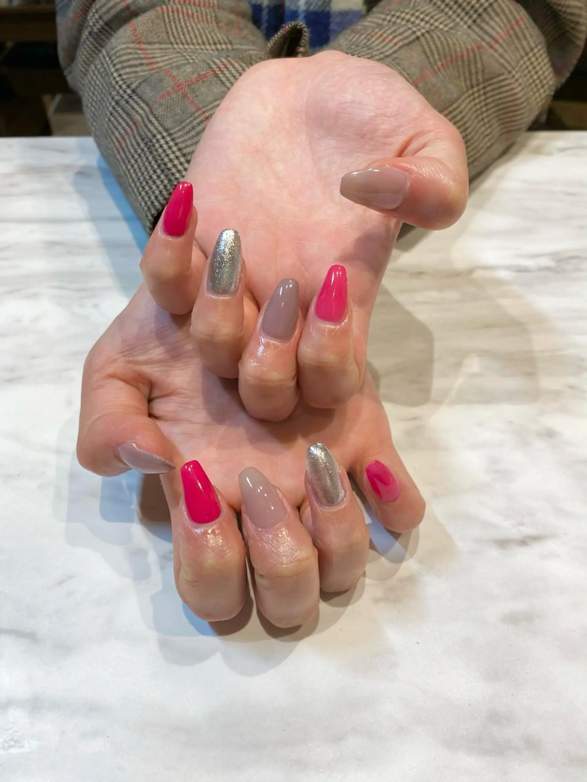 ネイル レイヤーカット/ 髪質改善/羽柴りくのヘアスタイル