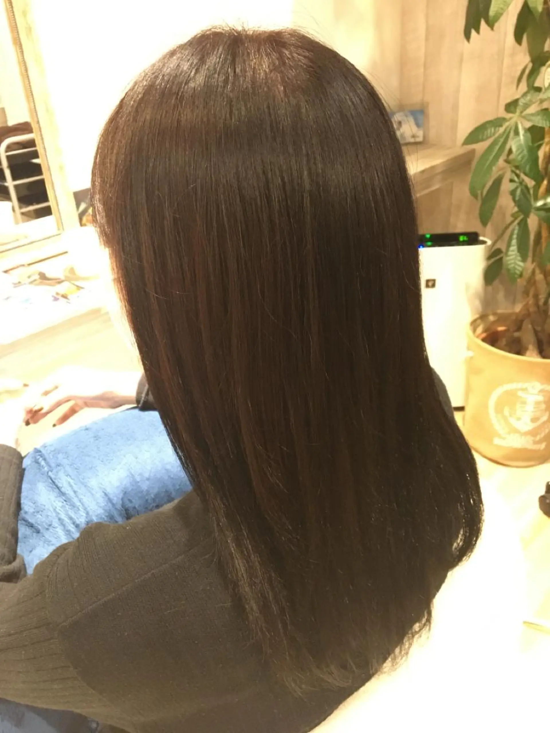 セミロング カラー ボルドーカラー Atelier所属・Atelier 大内のヘアスタイル