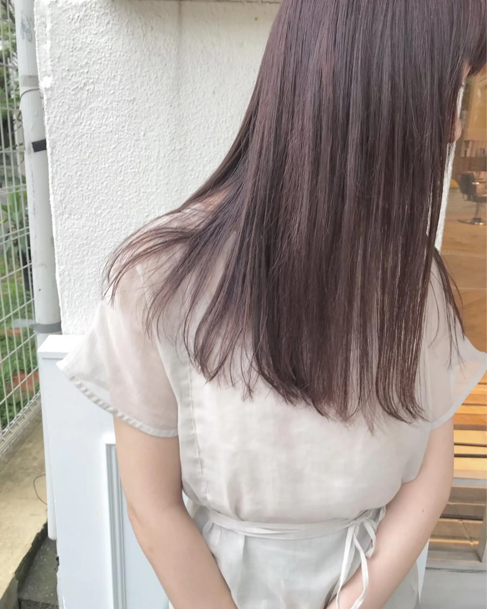 ロング シアーベージュ ヘアカラー トリートメント Musiiik hairのヘアスタイル