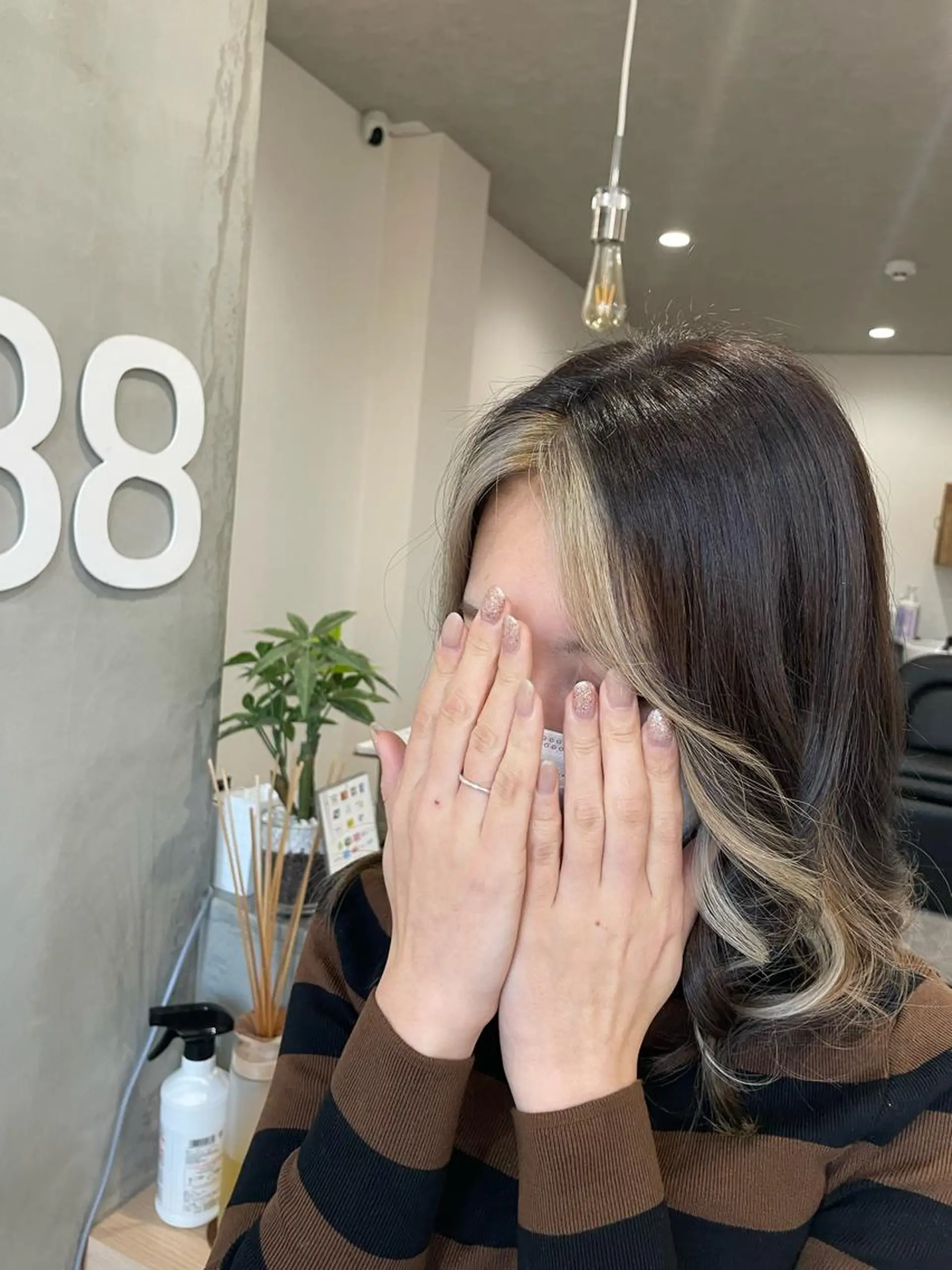 カラー ミストバング 大橋 綾子のヘアスタイル