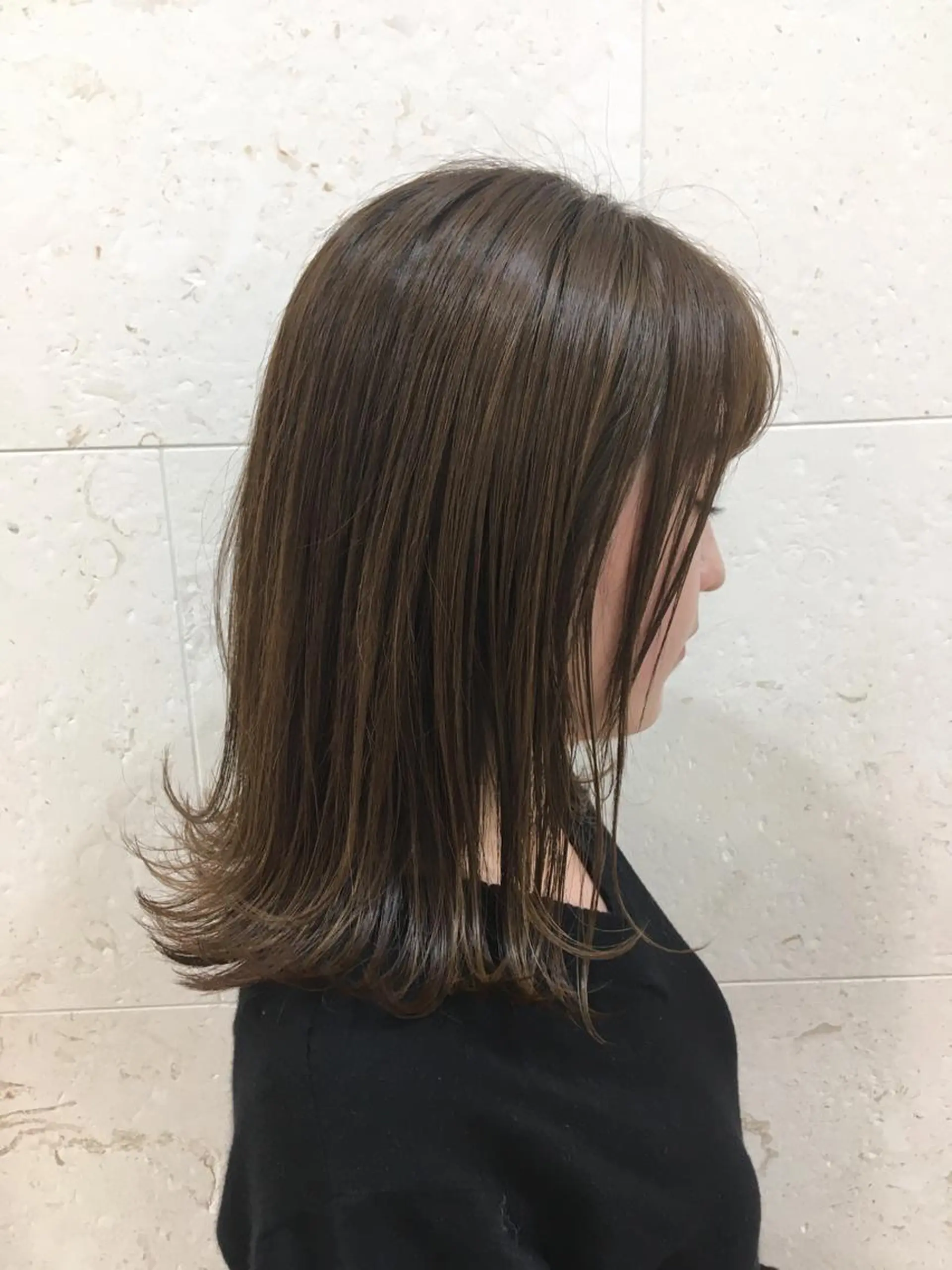 ロング カラー ベージュカラー フォギーベージュ カット ヘアカラー トリートメント 斉藤 貴也のヘアスタイル