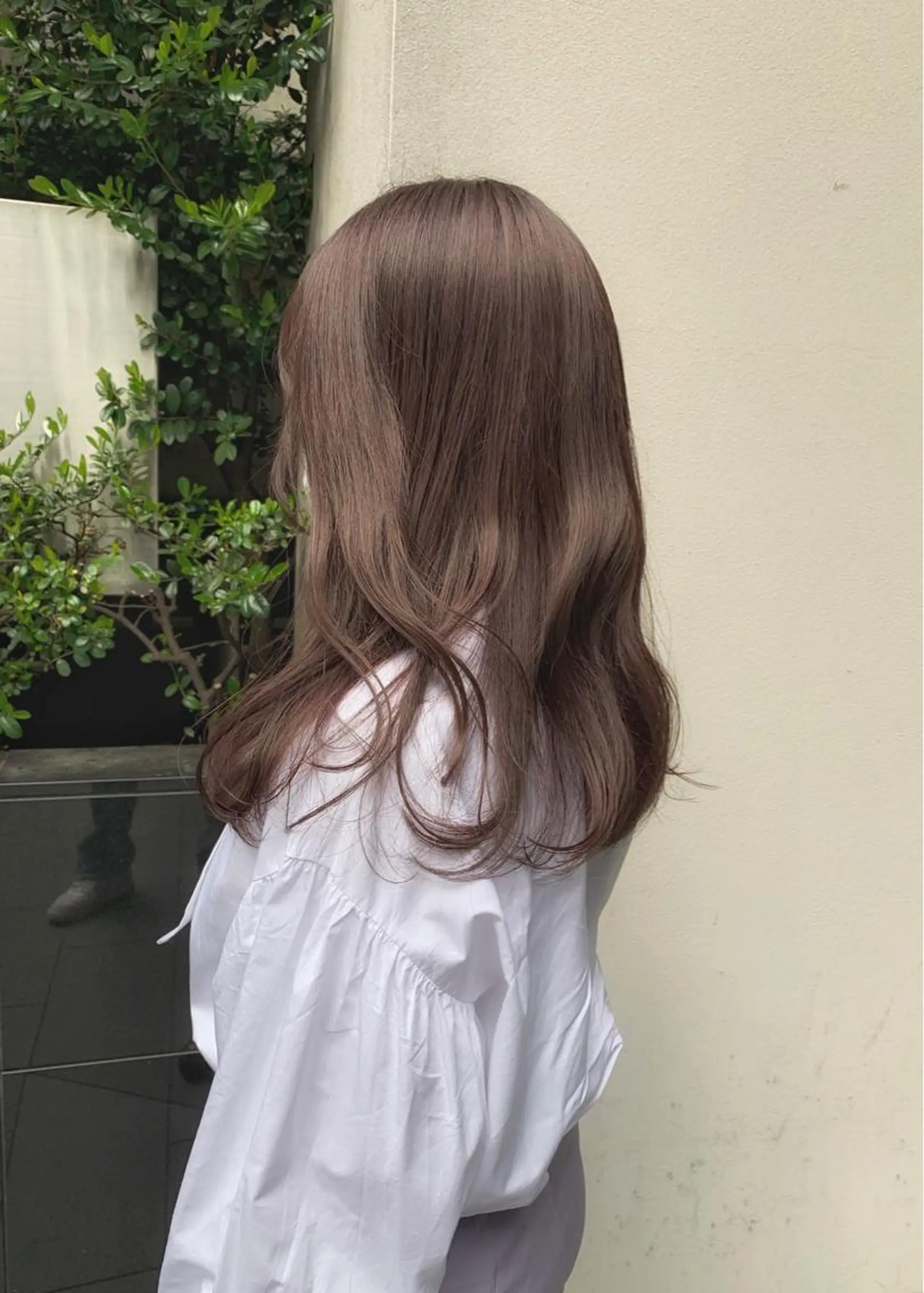 ミディアム カラー ベージュカラー ブラウンカラー ブラウンベージュ カット ヘアカラー トリートメント 矢野 晃平のヘアスタイル