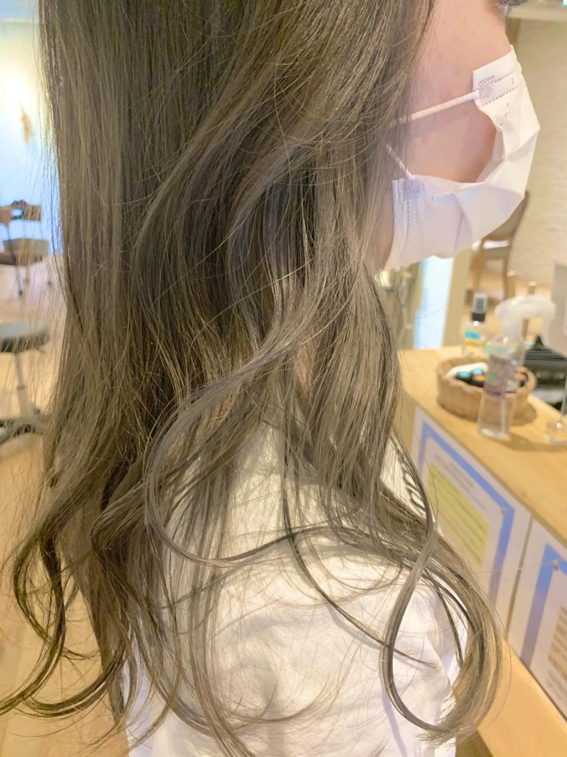 セミロング カット ヘアカラー ＮＥＷＩ　京橋 【yoko】のヘアスタイル